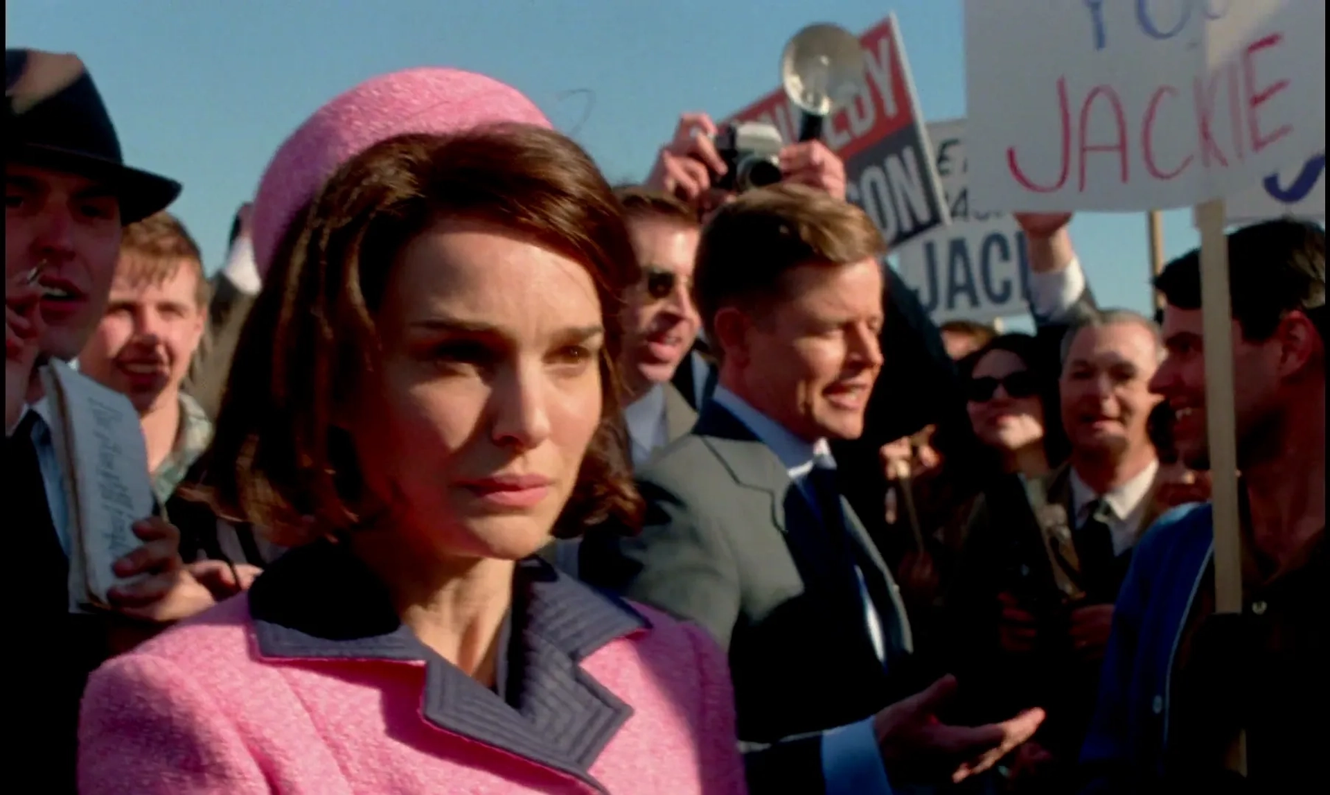 Natalie Portman and Caspar Phillipson in Jackie (2016)