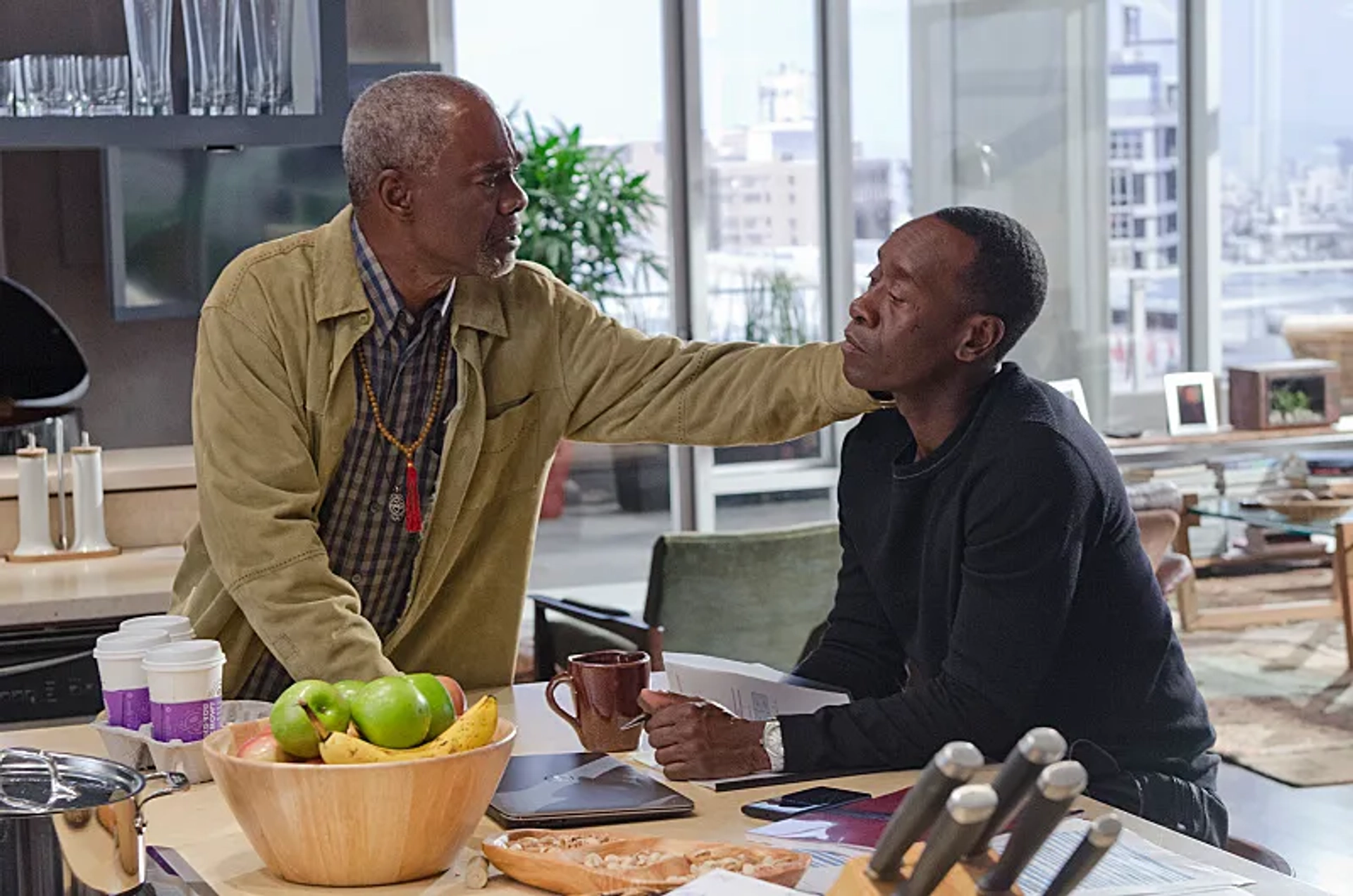 Don Cheadle and Glynn Turman in House of Lies (2012)