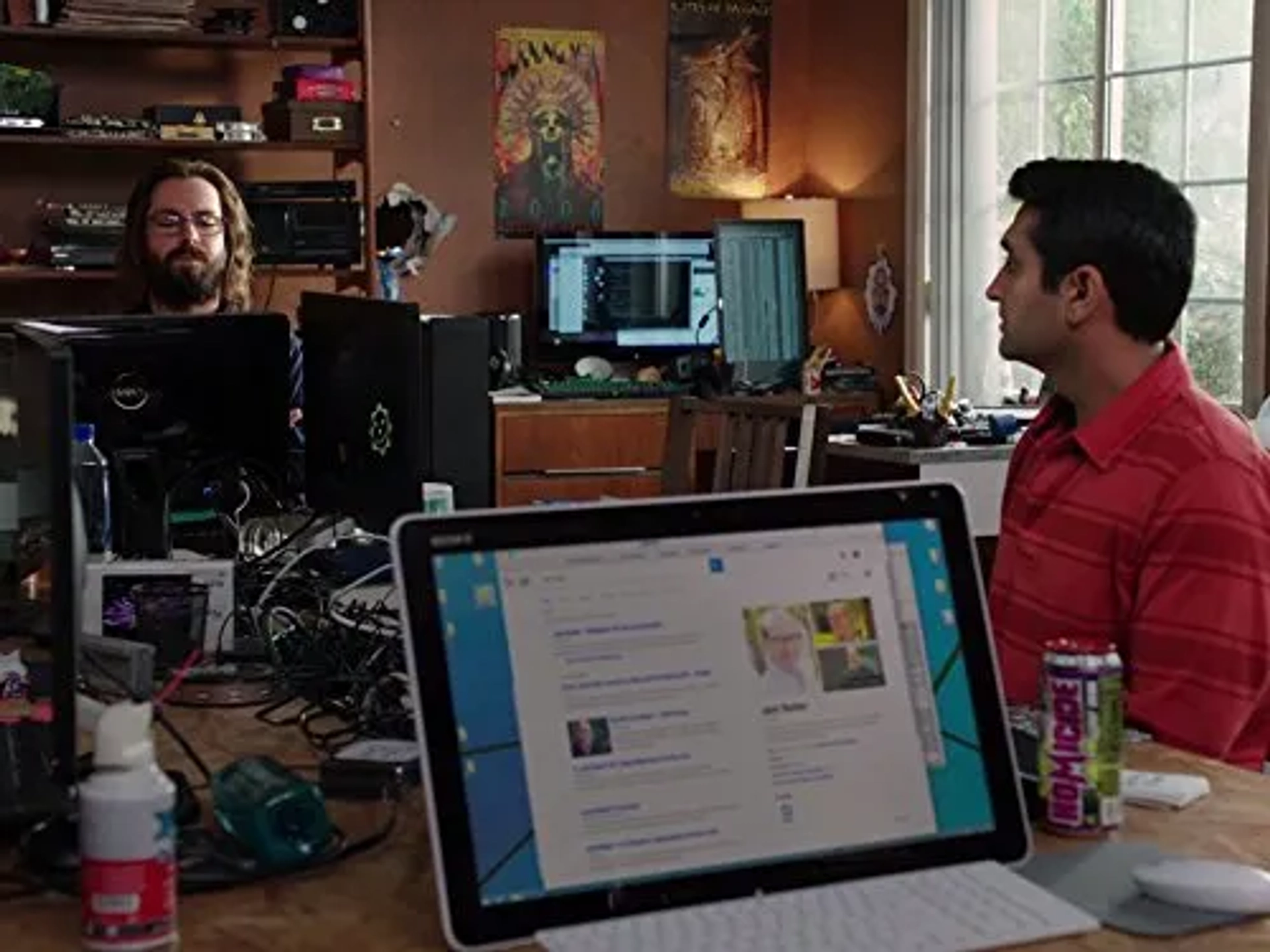 Martin Starr and Kumail Nanjiani in Silicon Valley (2014)