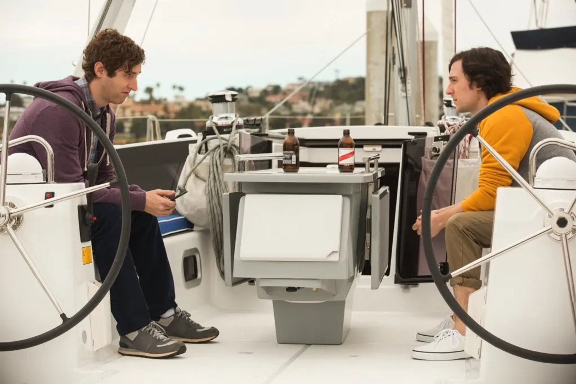 Thomas Middleditch and Josh Brener in Silicon Valley (2014)