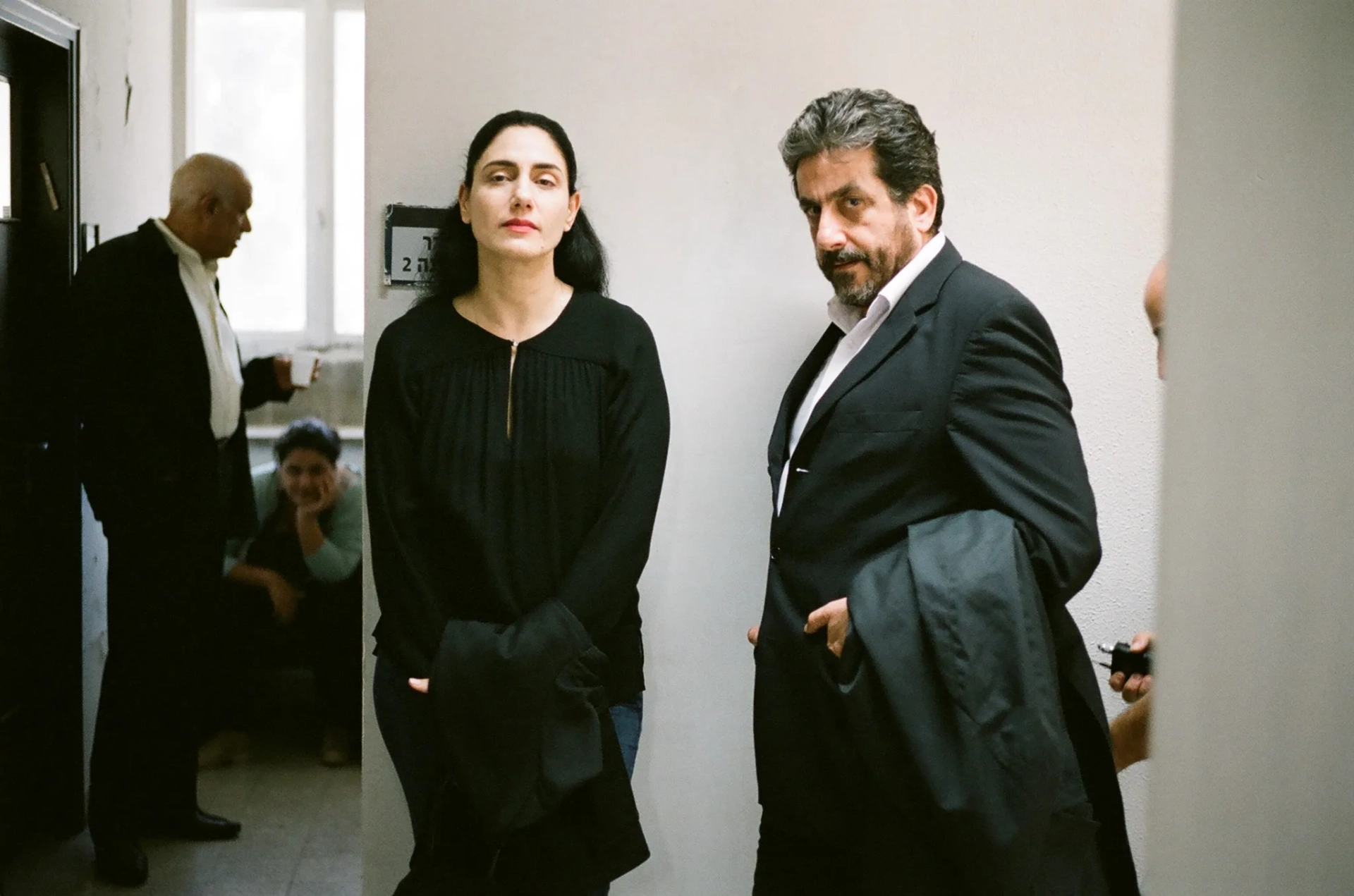 Ronit Elkabetz and Menashe Noy in Gett (2014)