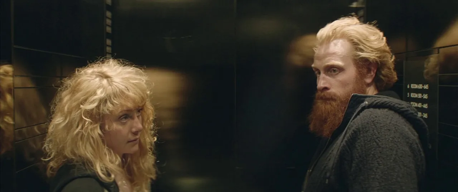 Kristofer Hivju and Fanni Metelius in Force Majeure (2014)