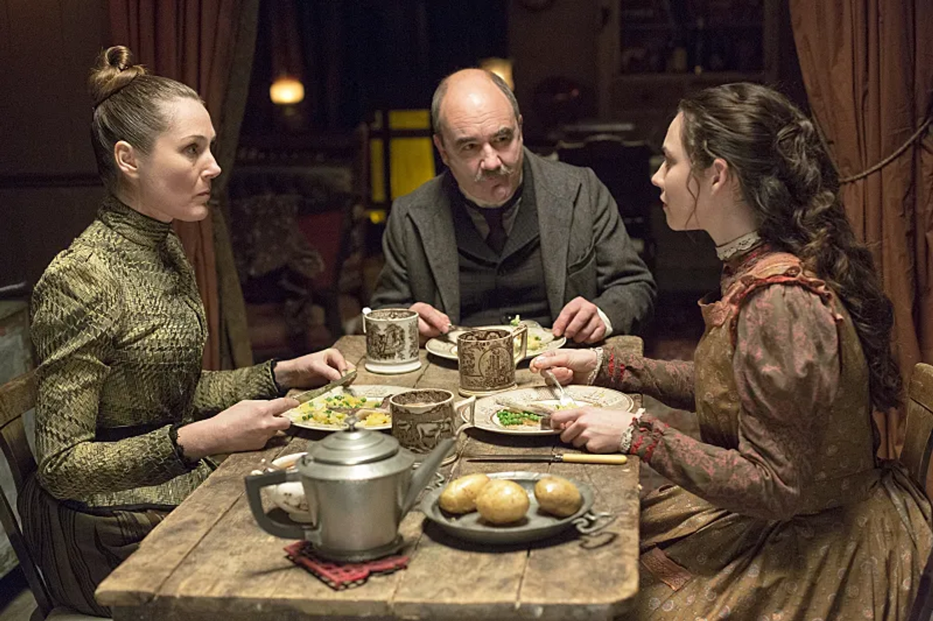 Ruth Gemmell, David Haig, and Tamsin Topolski in Penny Dreadful (2014)