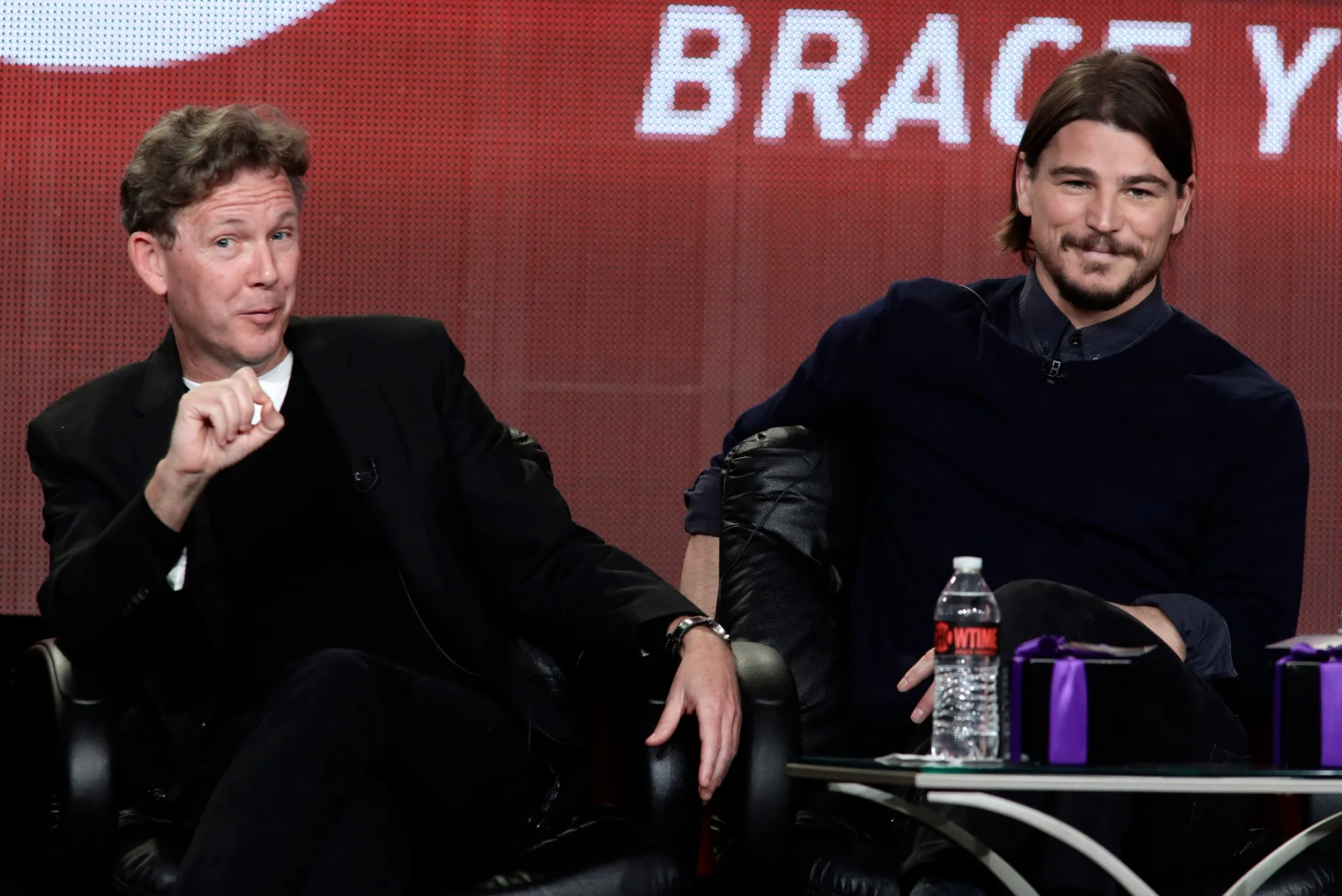 Josh Hartnett and John Logan in Penny Dreadful (2014)