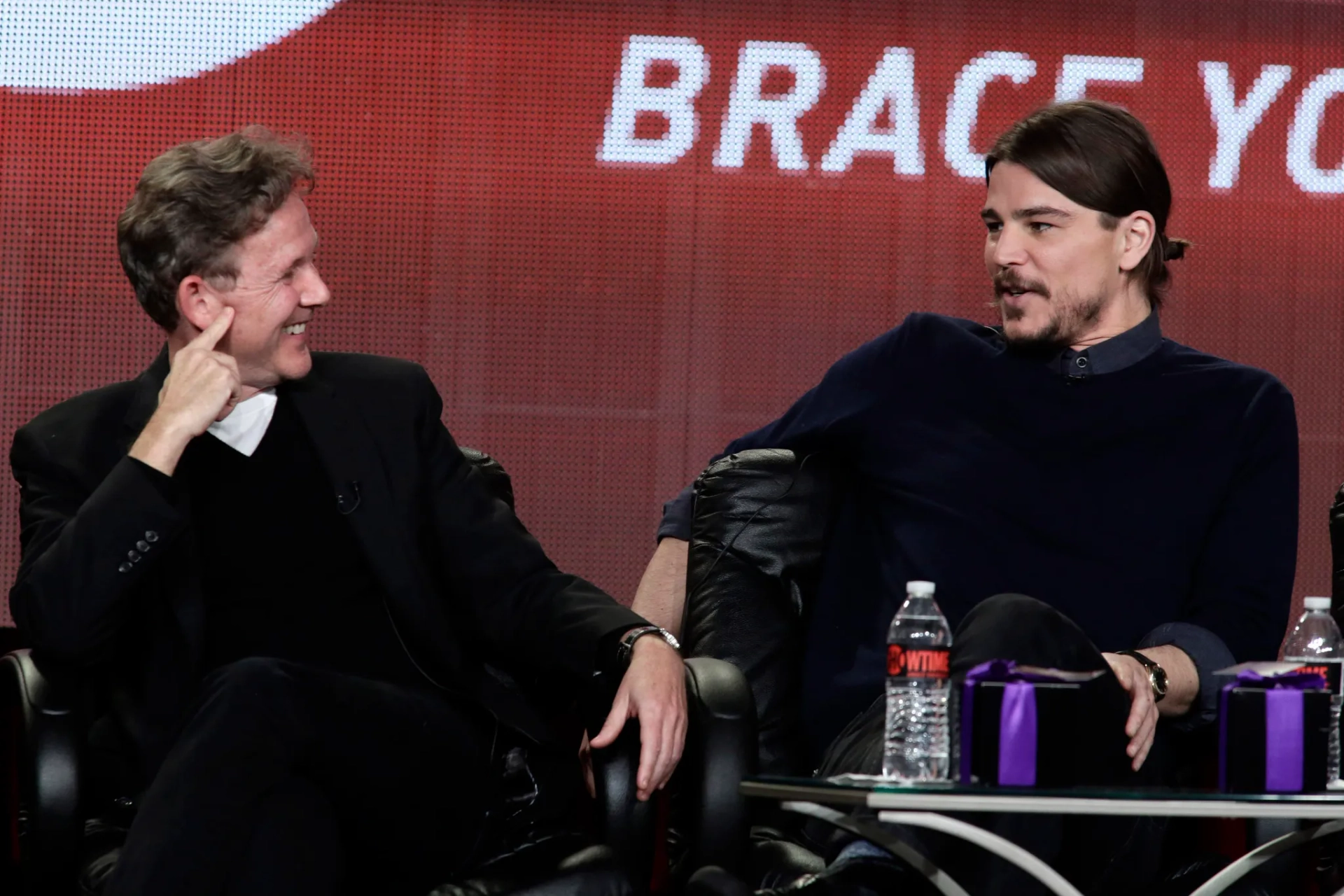 Josh Hartnett and John Logan in Penny Dreadful (2014)