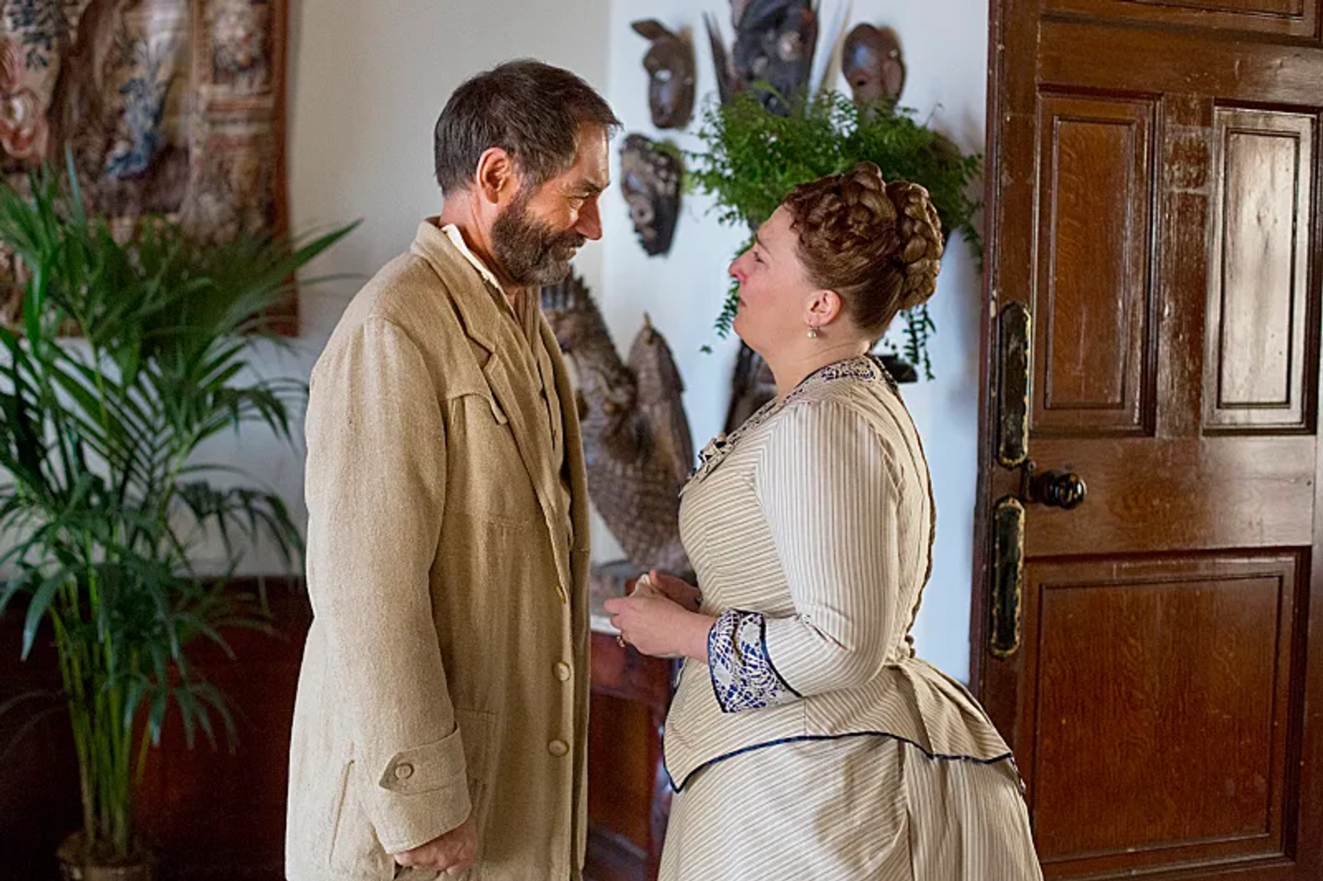 Timothy Dalton and Noni Stapleton in Penny Dreadful (2014)