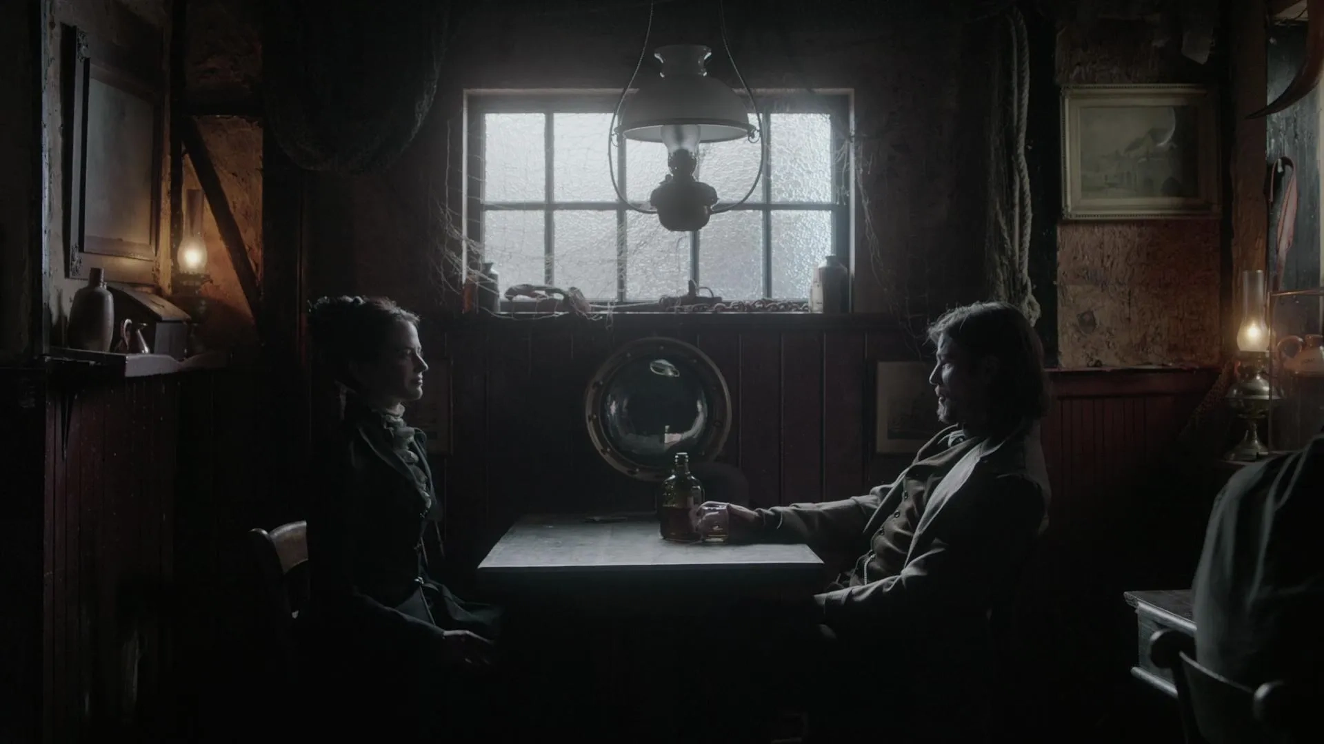 Josh Hartnett and Eva Green in Penny Dreadful (2014)