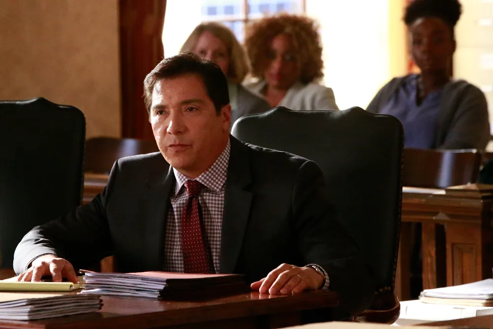 Benito Martinez in How to Get Away with Murder (2014)