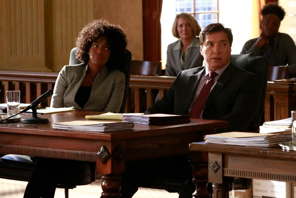 Benito Martinez and Milauna Jackson in How to Get Away with Murder (2014)