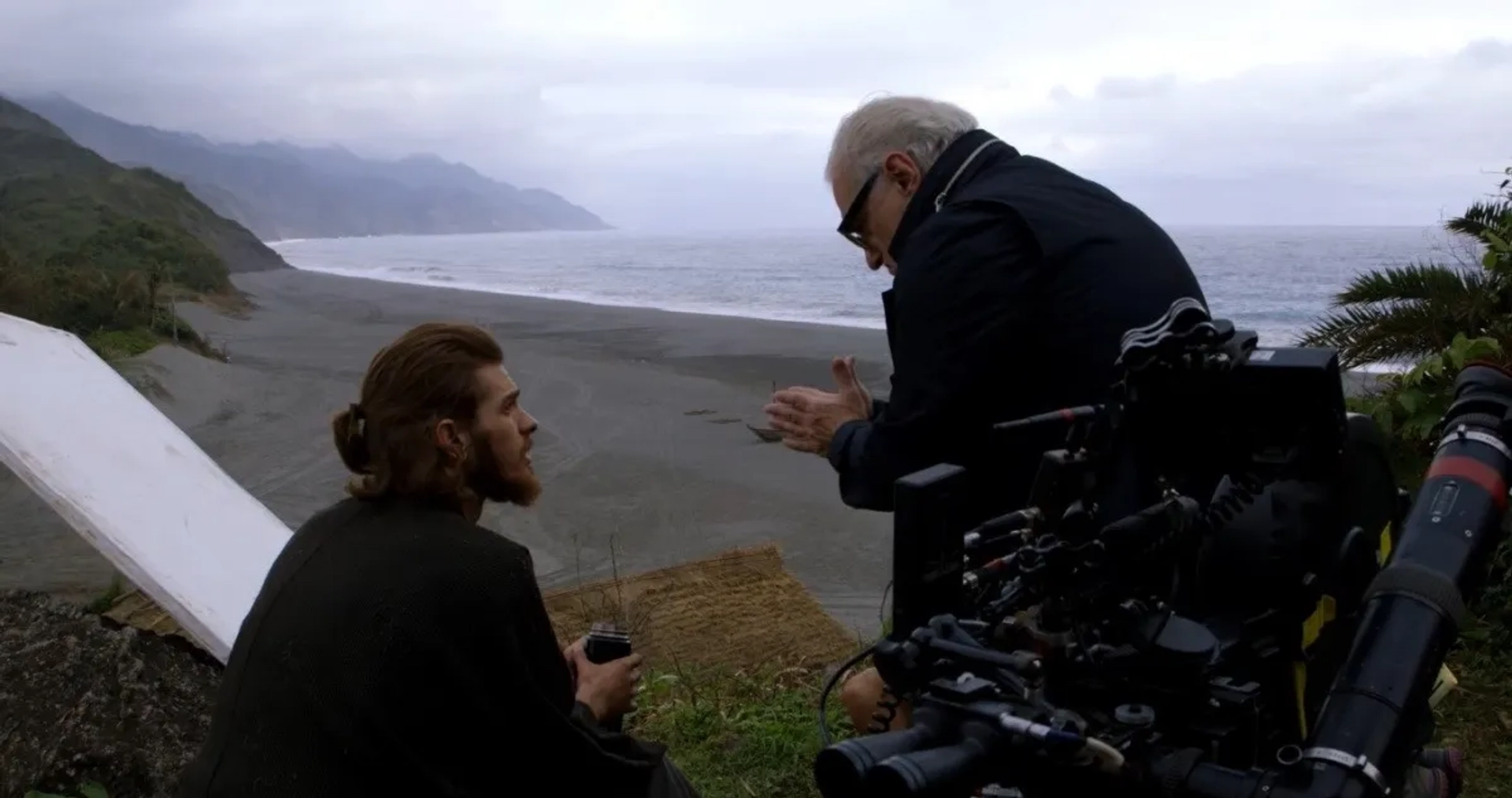 Martin Scorsese and Andrew Garfield in Silence (2016)