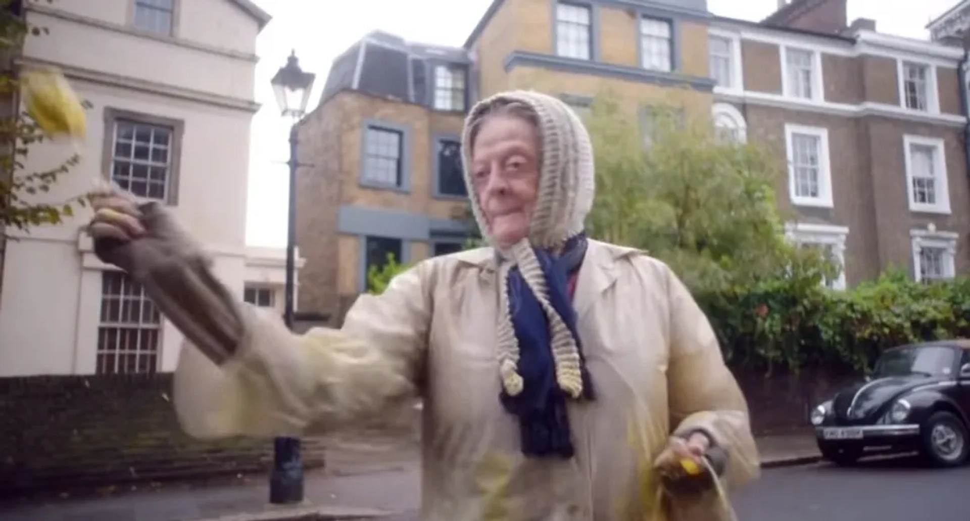 Maggie Smith in The Lady in the Van (2015)