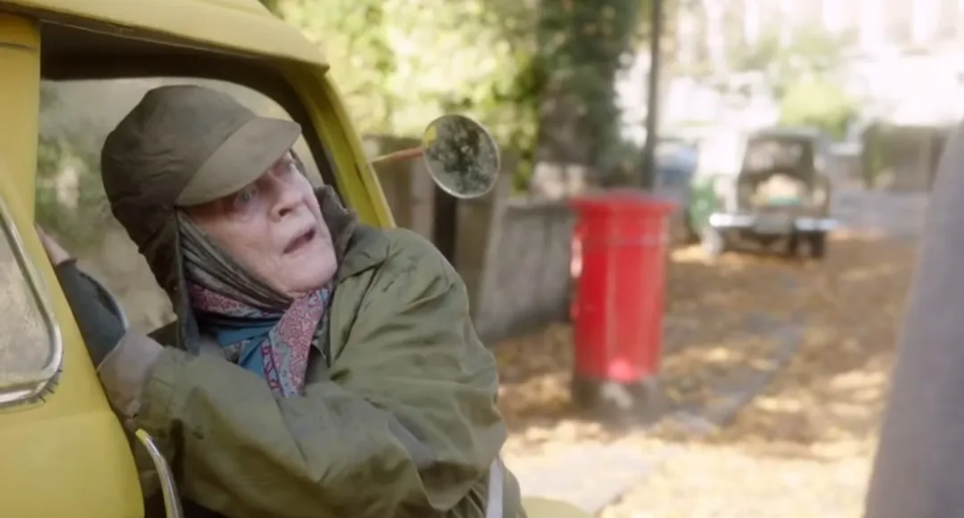 Maggie Smith in The Lady in the Van (2015)