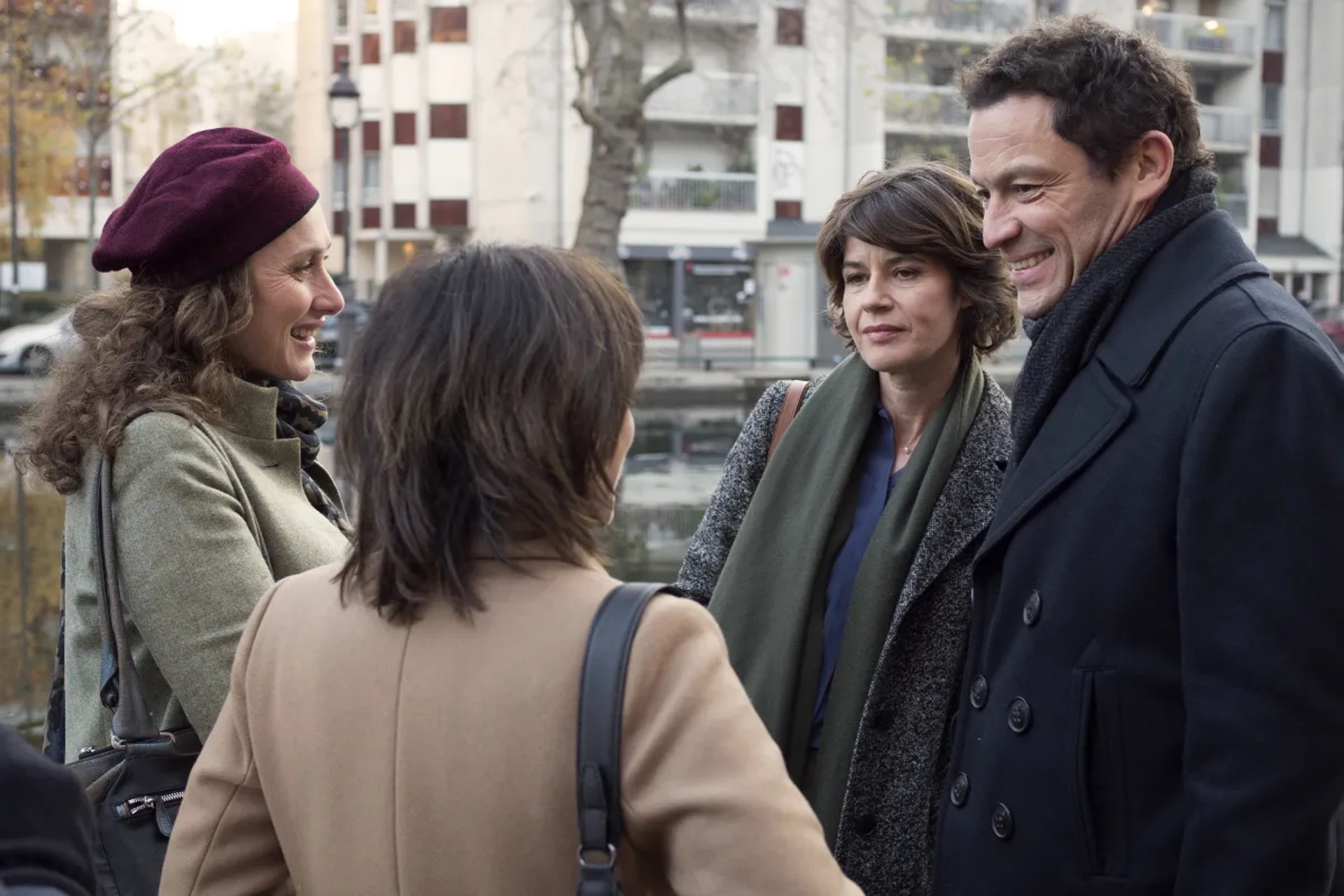 Irène Jacob, Marilyne Canto, Agathe Dronne, and Dominic West in The Affair (2014)