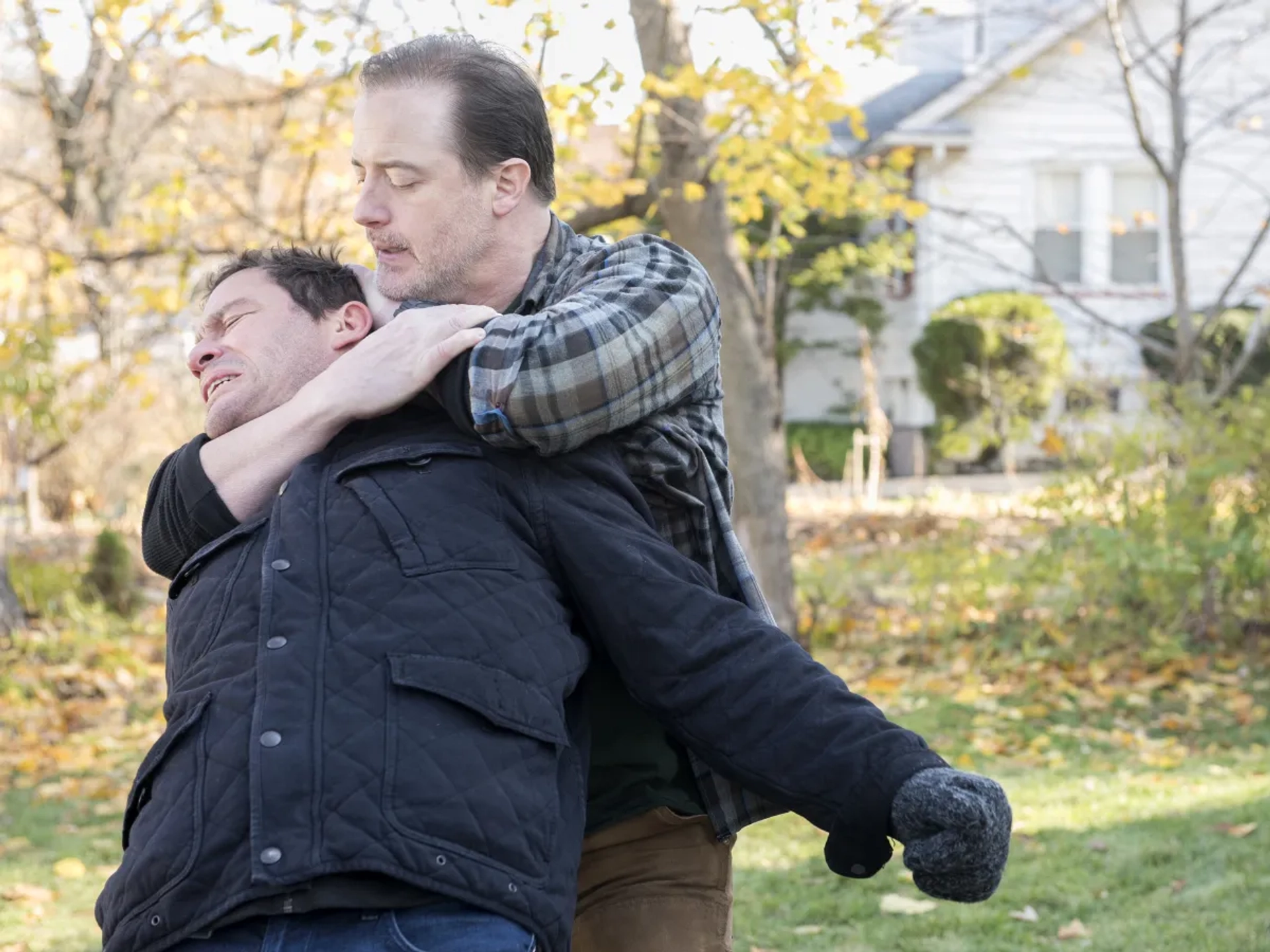 Brendan Fraser and Dominic West in The Affair (2014)