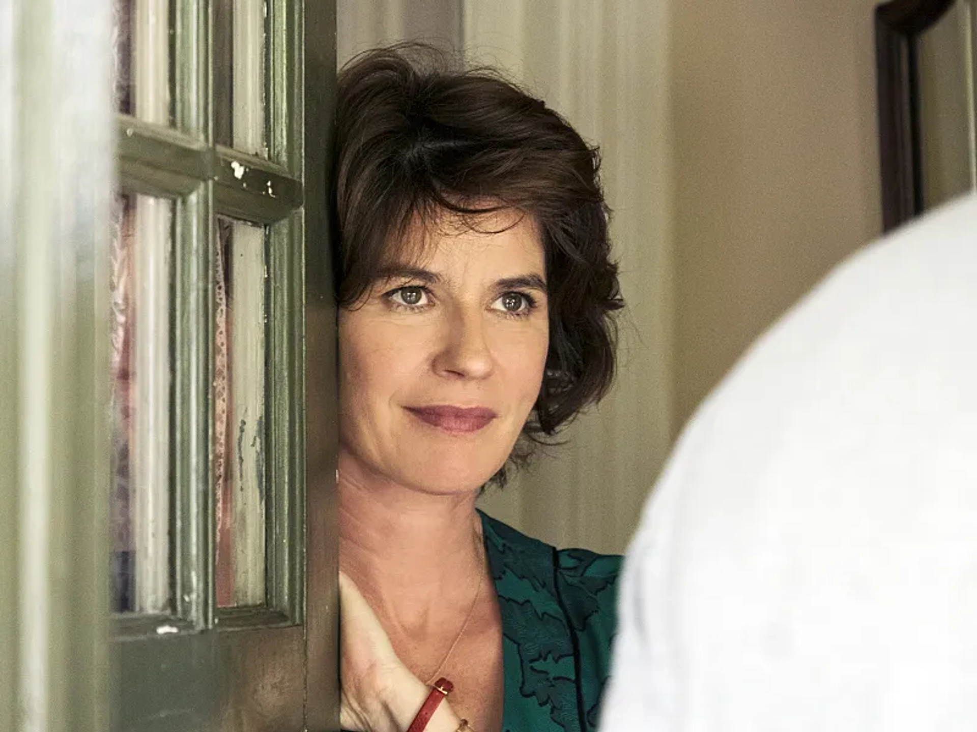 Irène Jacob in The Affair (2014)