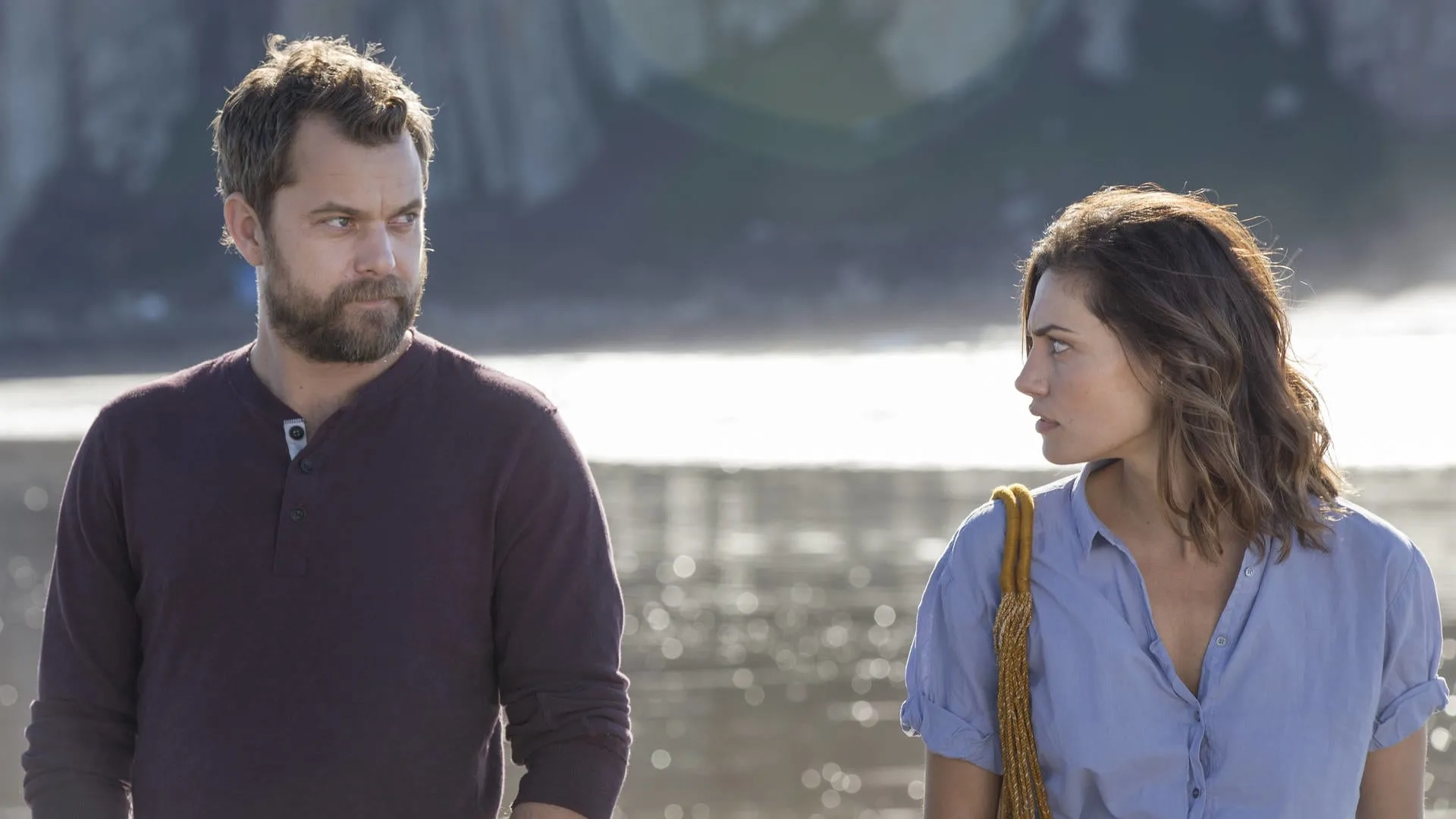 Joshua Jackson and Phoebe Tonkin in The Affair (2014)