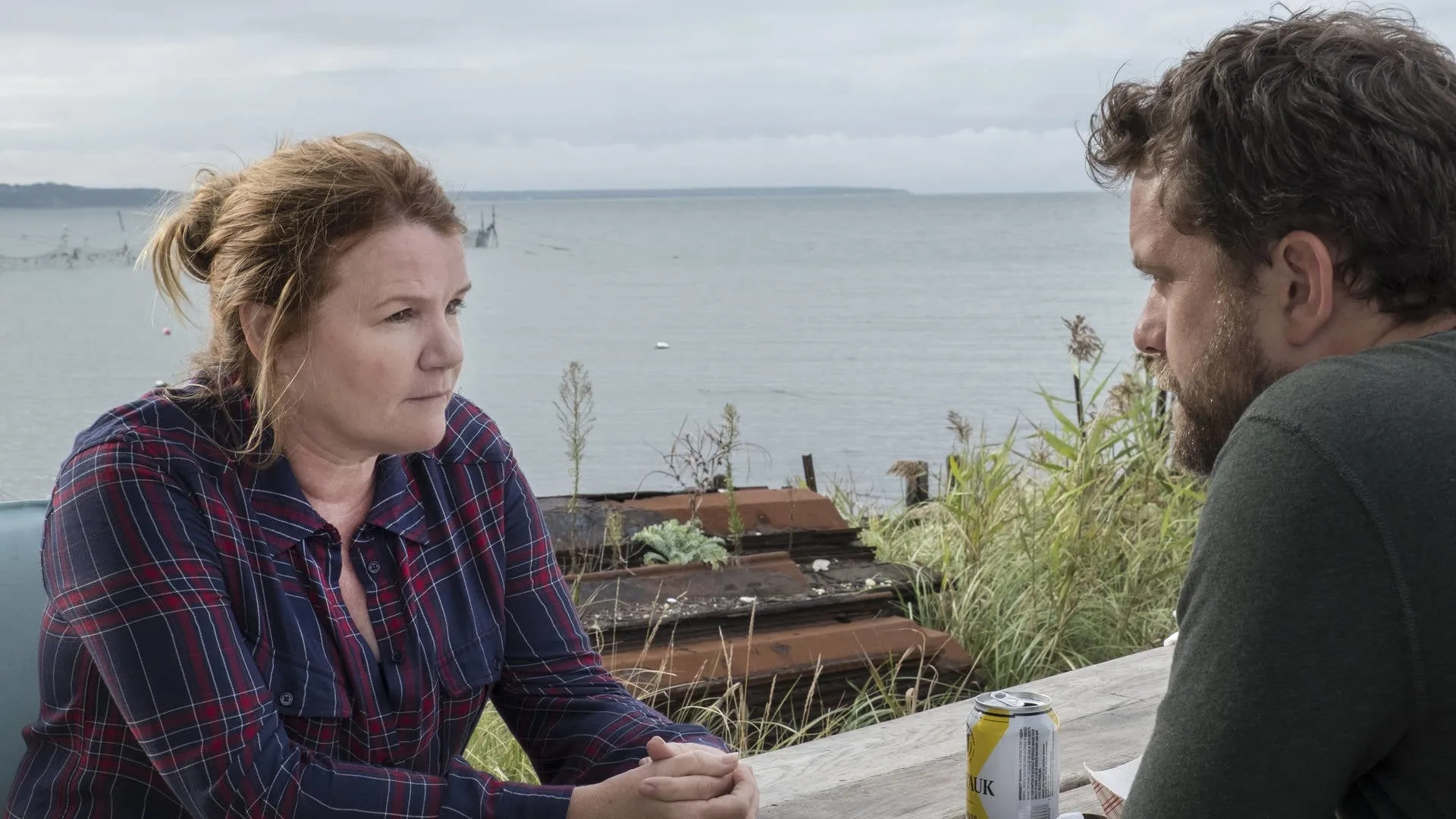 Mare Winningham and Joshua Jackson in The Affair (2014)