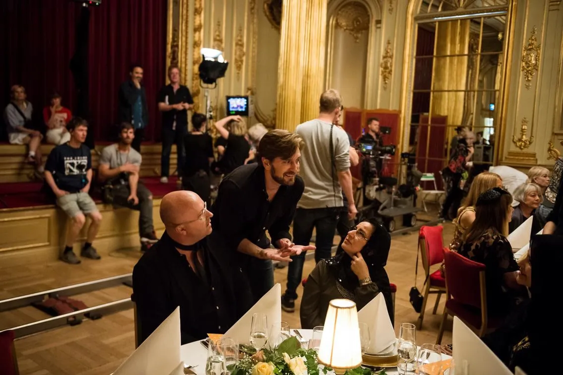 Marga Pettersson, Ruben Östlund, and Mikael Olsson in The Square (2017)