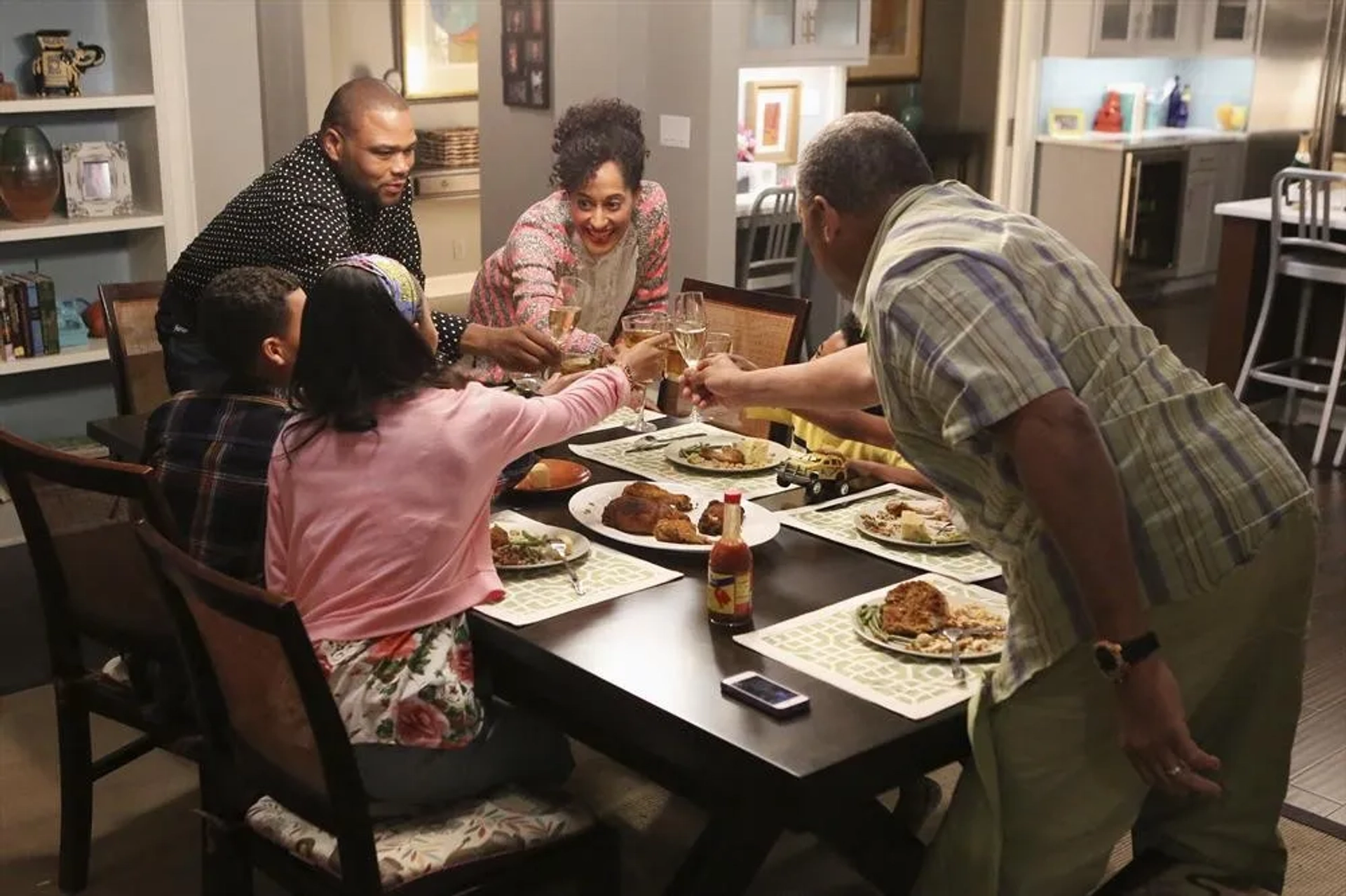 Laurence Fishburne, Anthony Anderson, Tracee Ellis Ross, Yara Shahidi, and Marcus Scribner in Black-ish (2014)