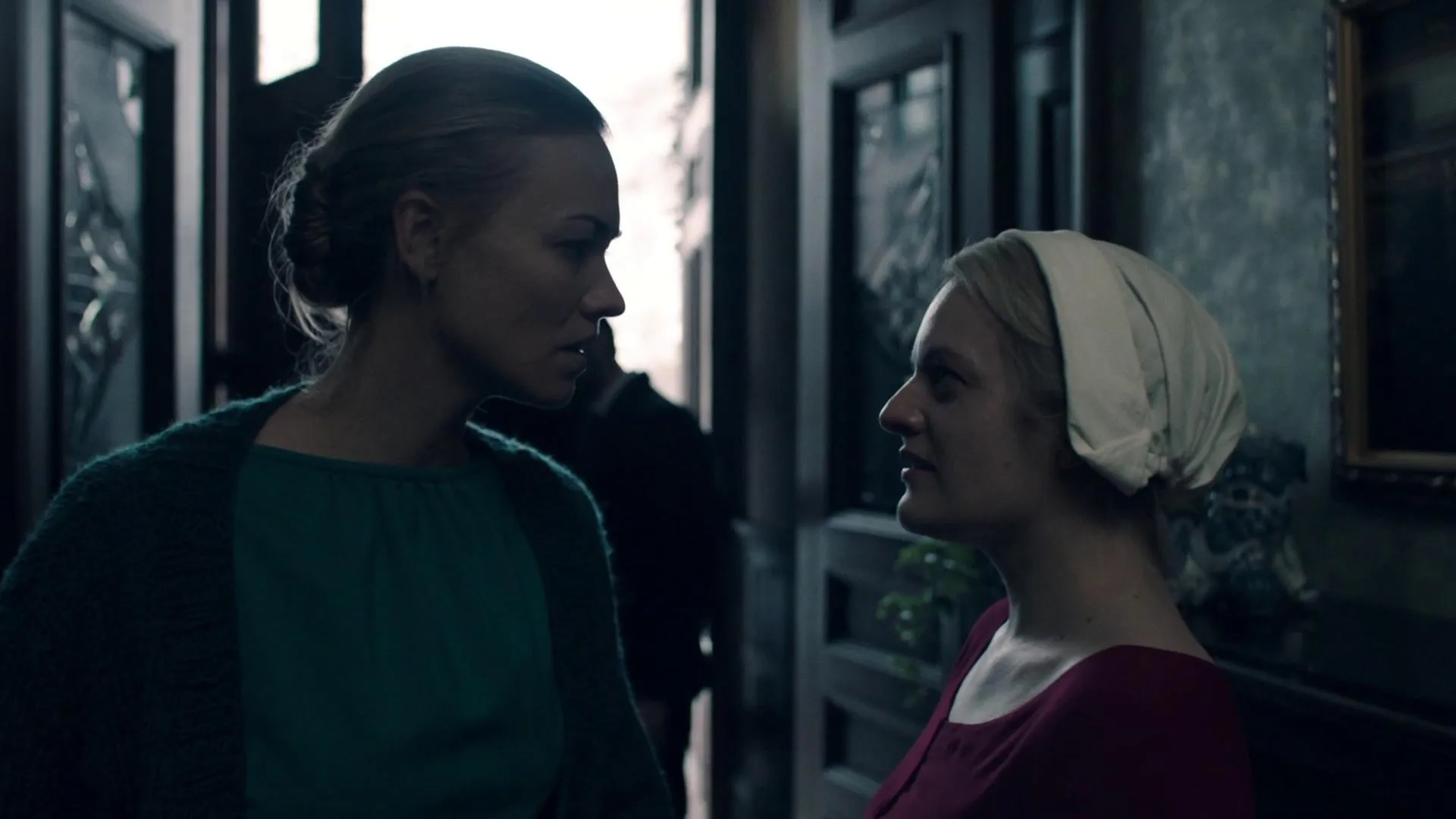 Elisabeth Moss and Yvonne Strahovski in The Handmaid's Tale (2017)