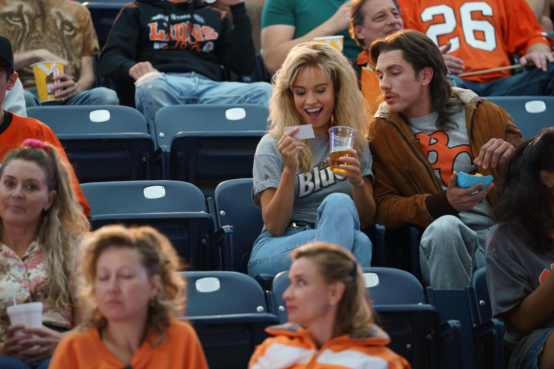 Brent Antonello and Lily James in Pam & Tommy (2022)