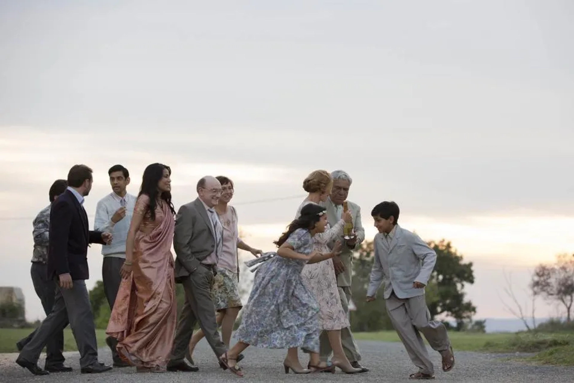 Helen Mirren, Michel Blanc, Om Puri, Amit Shah, and Farzana Dua Elahe in The Hundred-Foot Journey (2014)