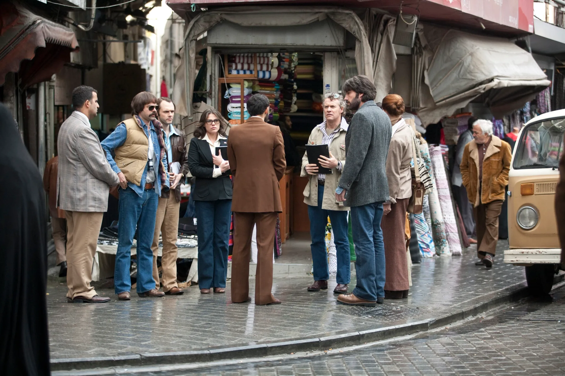 Ben Affleck, Tate Donovan, Rory Cochrane, Clea DuVall, and Christopher Denham in Argo (2012)