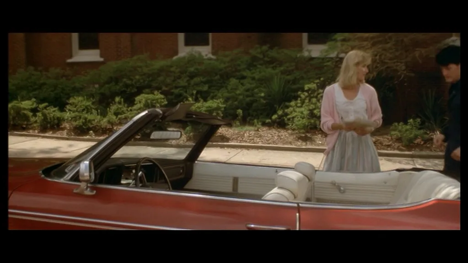 Laura Dern and Kyle MacLachlan in Blue Velvet (1986)