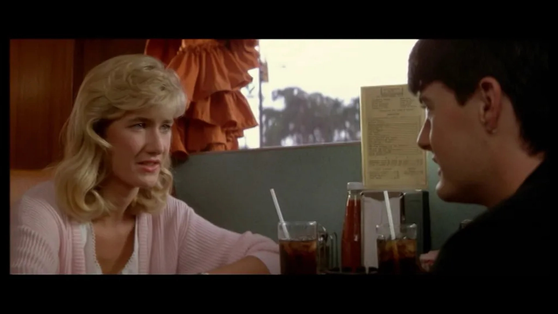 Laura Dern and Kyle MacLachlan in Blue Velvet (1986)