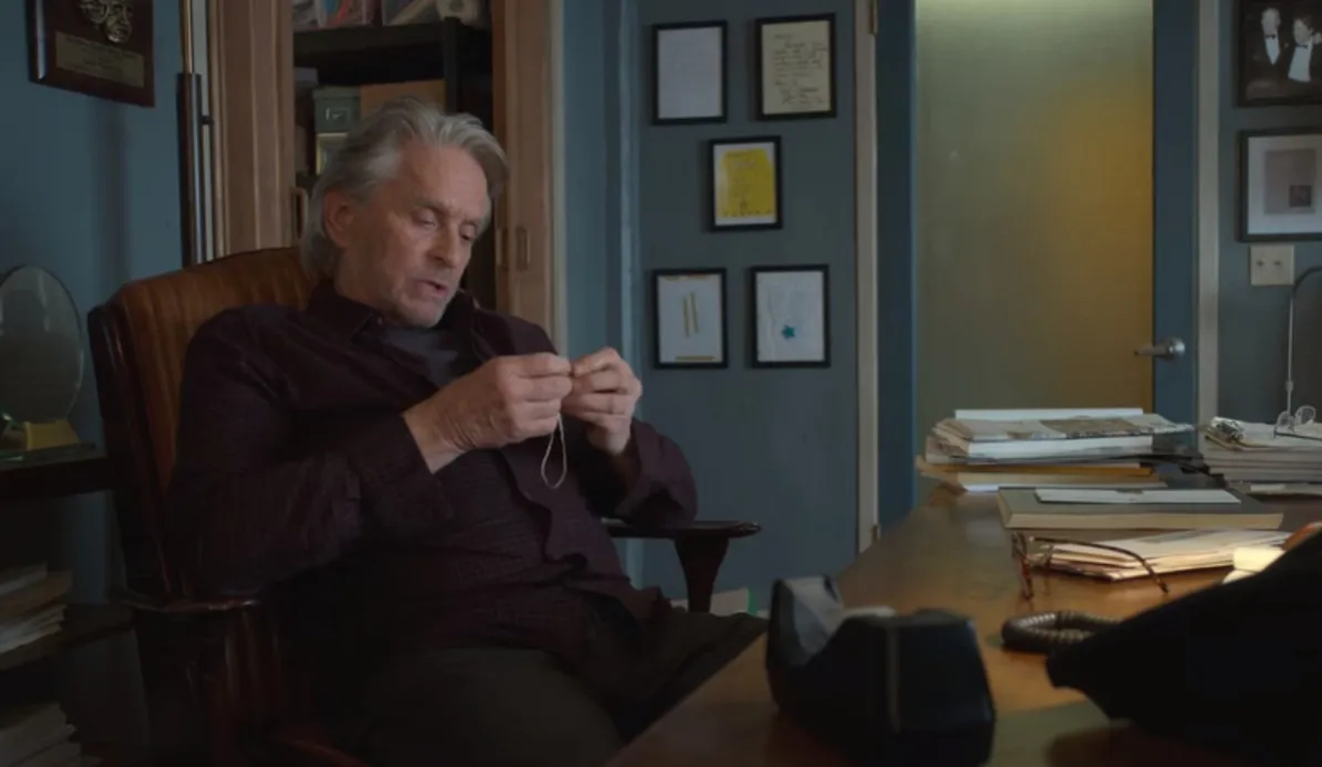 Michael Douglas in The Kominsky Method: Chapter 10. An Old Flame, an Old Wick (2019)