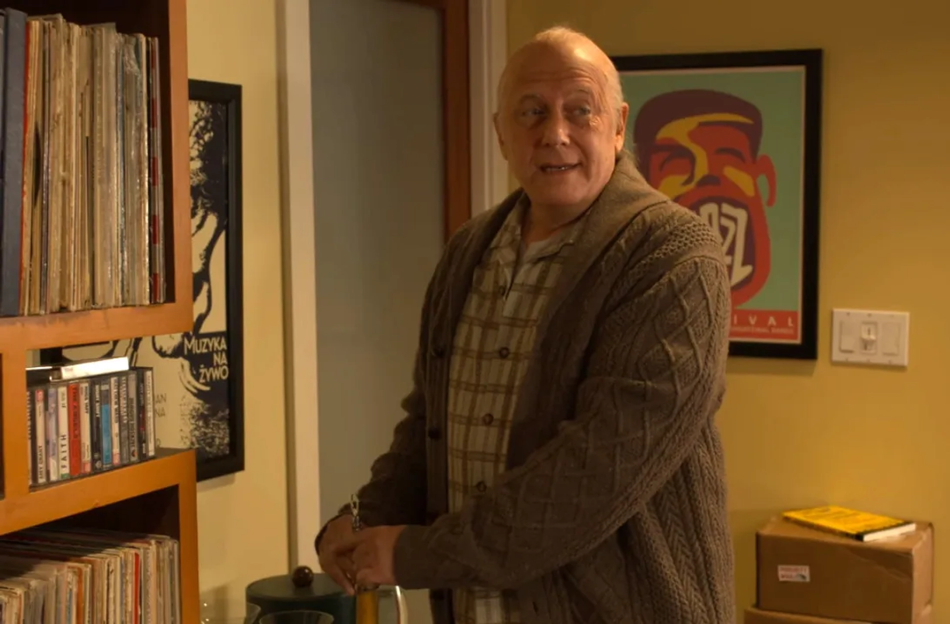 Paul Reiser in The Kominsky Method: Chapter 10. An Old Flame, an Old Wick (2019)