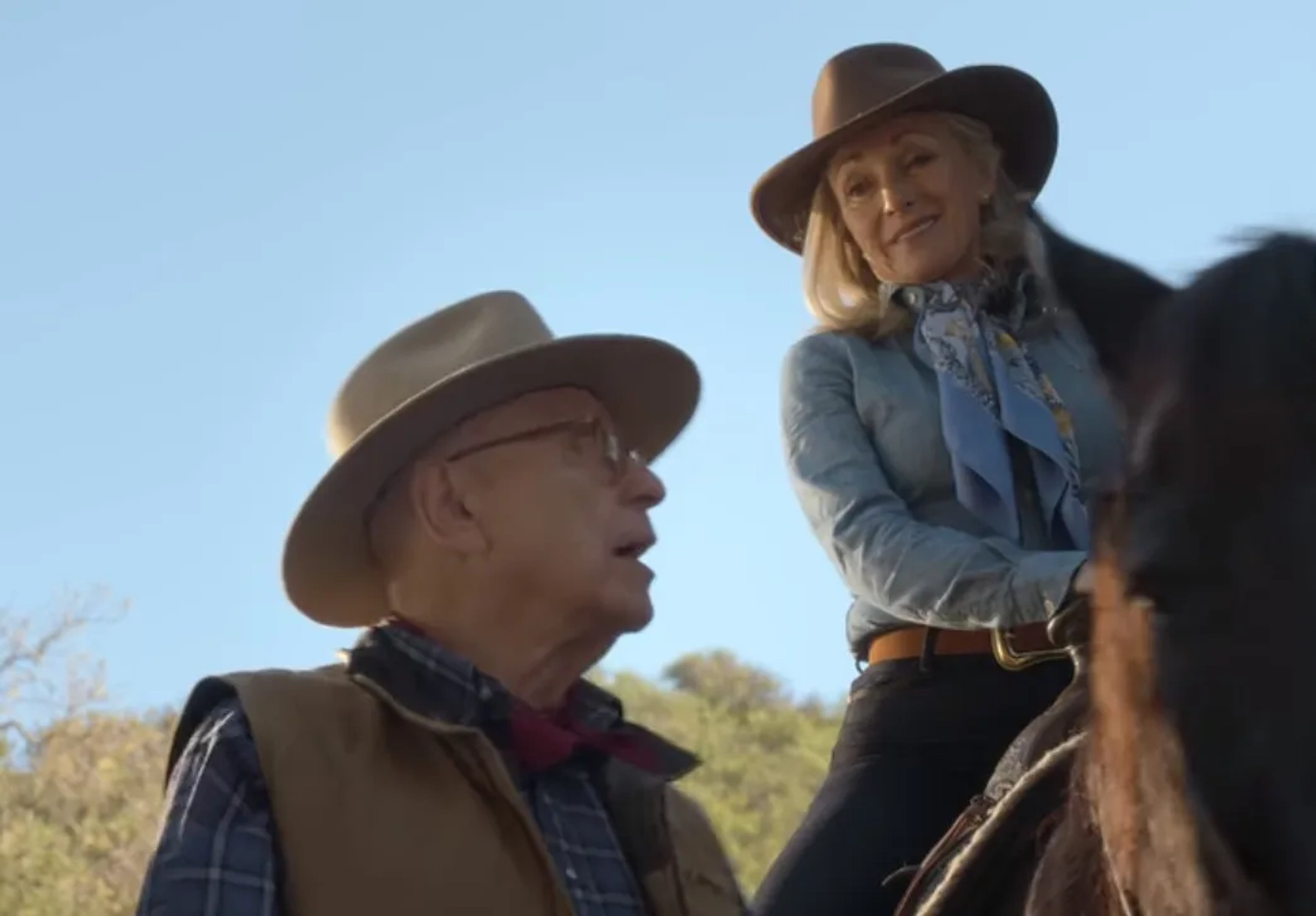 Alan Arkin and Jane Seymour in The Kominsky Method: Chapter 10. An Old Flame, an Old Wick (2019)