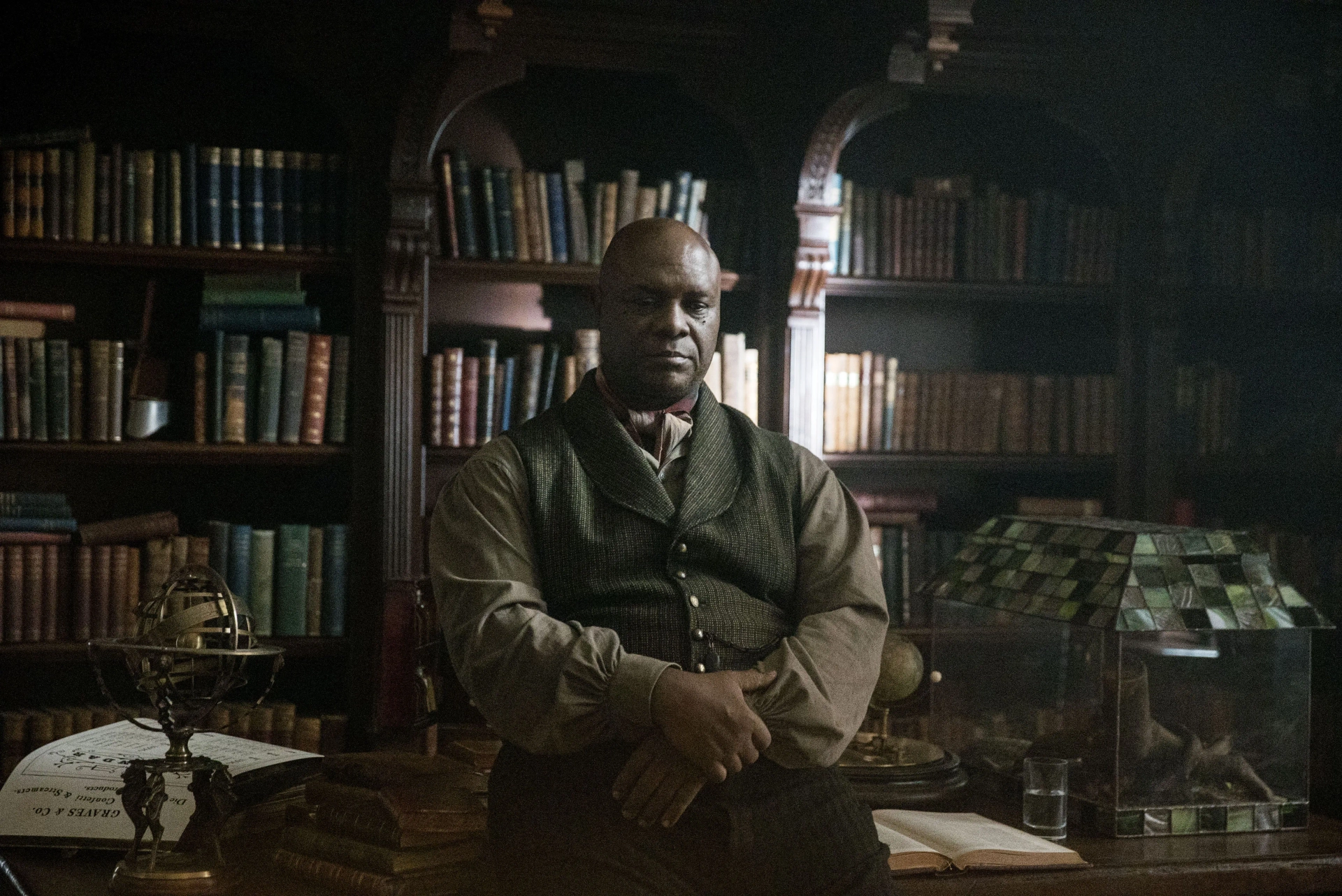 Robert Wisdom in The Alienist (2018)