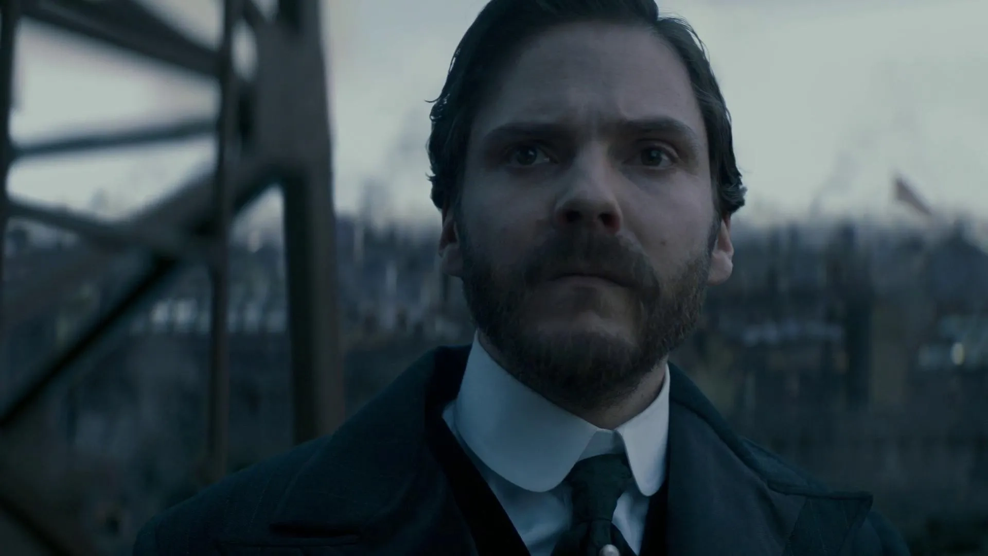 Daniel Brühl in The Alienist (2018)