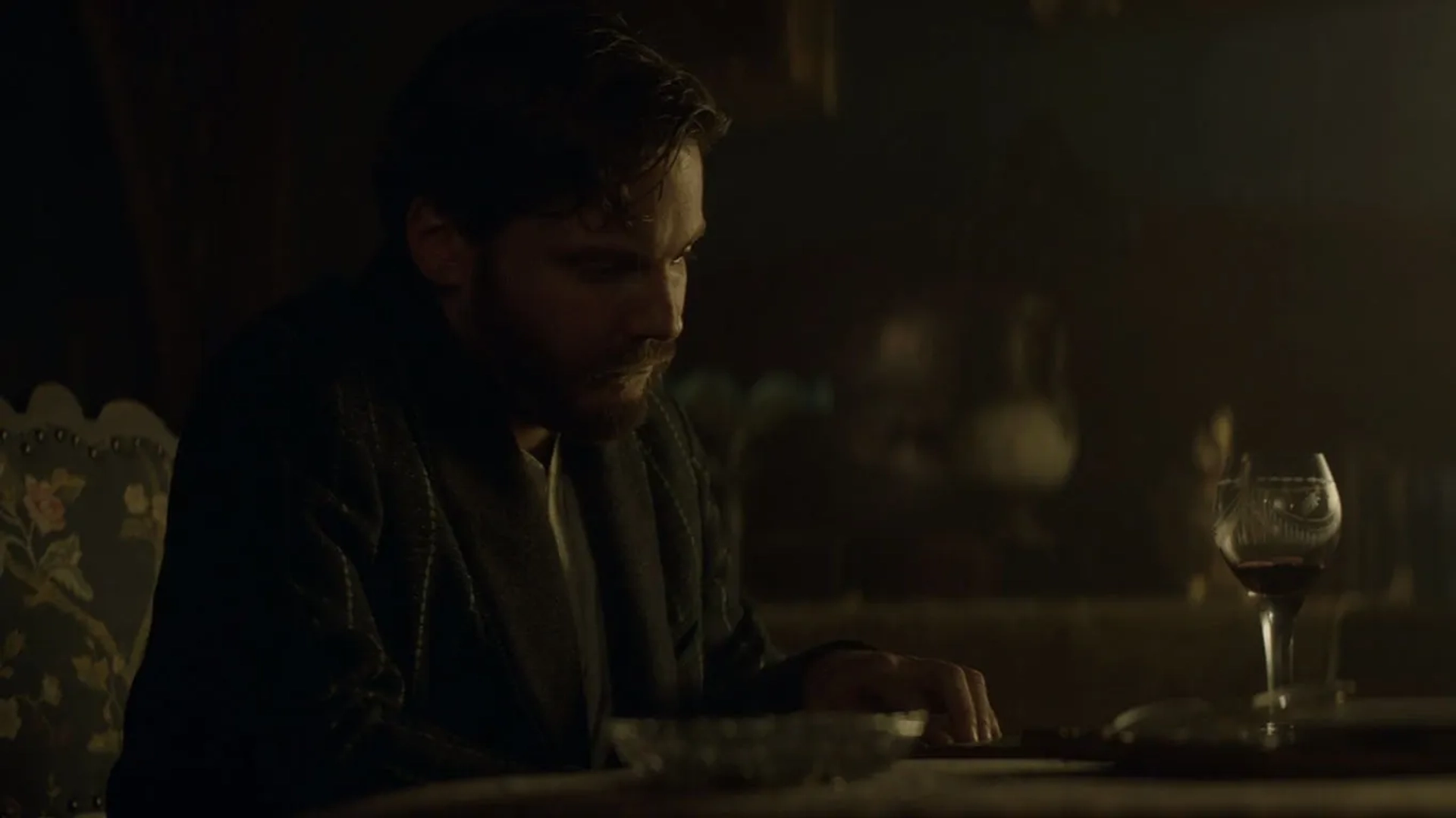 Daniel Brühl in The Alienist (2018)