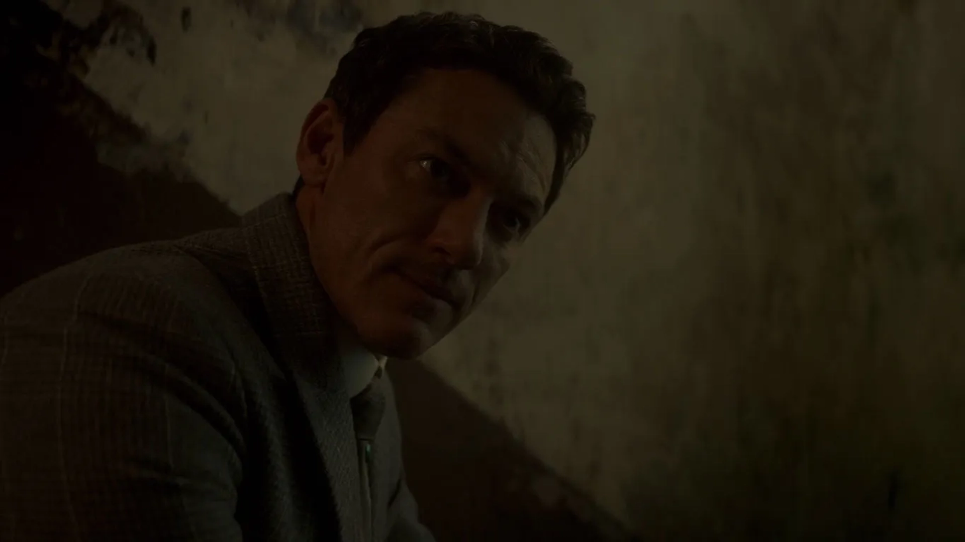 Luke Evans in The Alienist (2018)