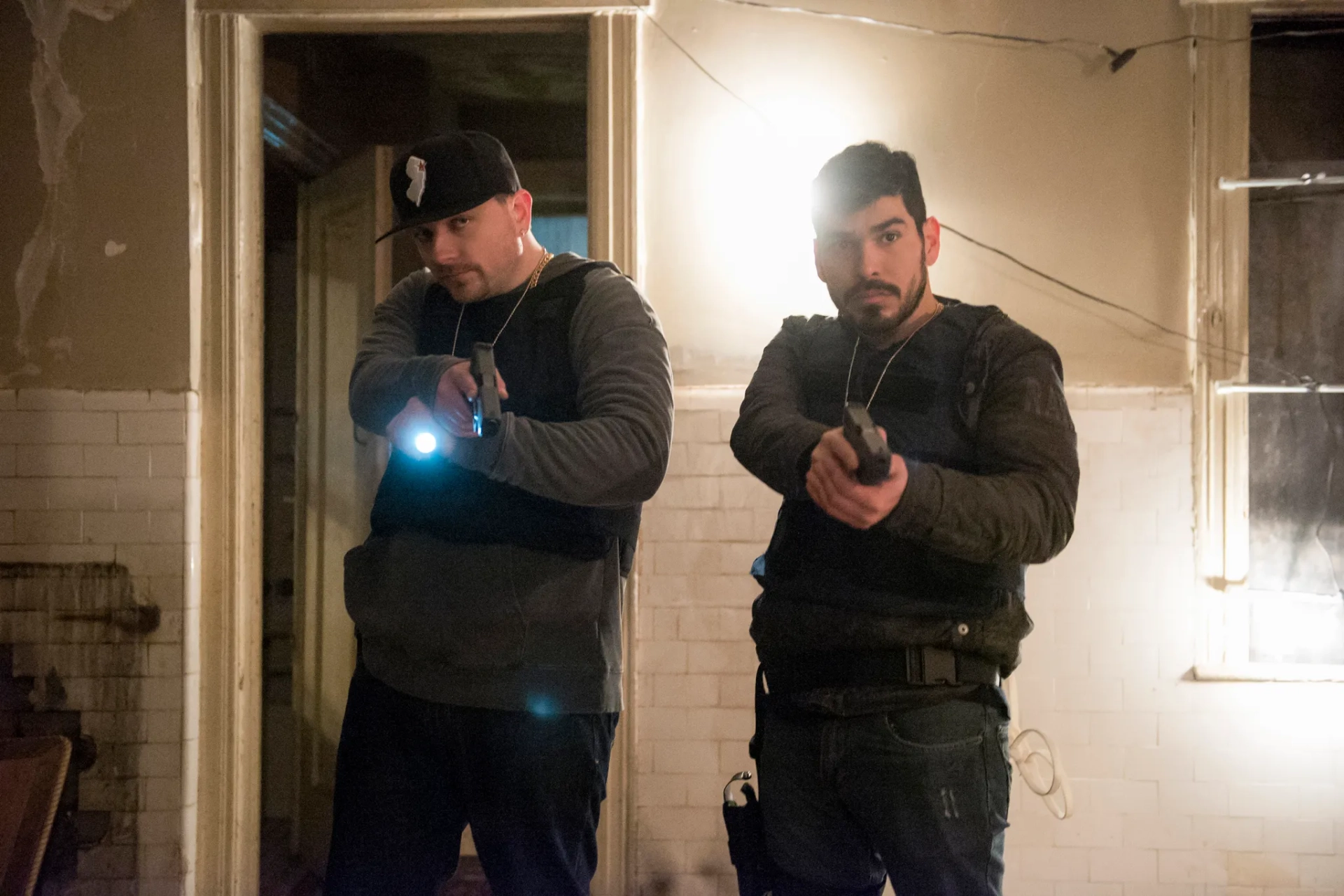 Raúl Castillo and Patrick Murney in Seven Seconds (2018)