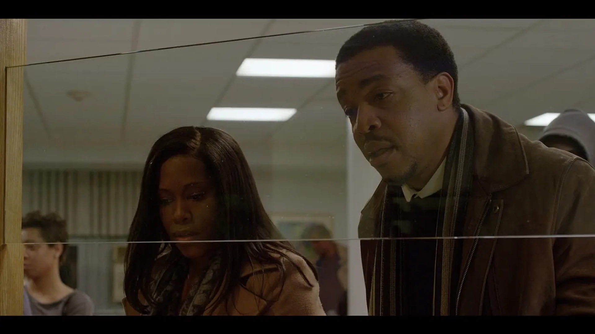 Regina King and Russell Hornsby in Seven Seconds (2018)