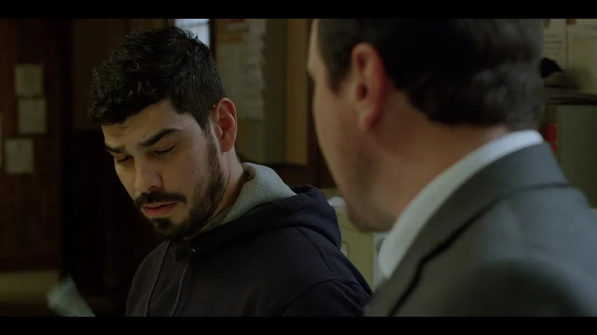 Michael Mosley and Raúl Castillo in Seven Seconds (2018)