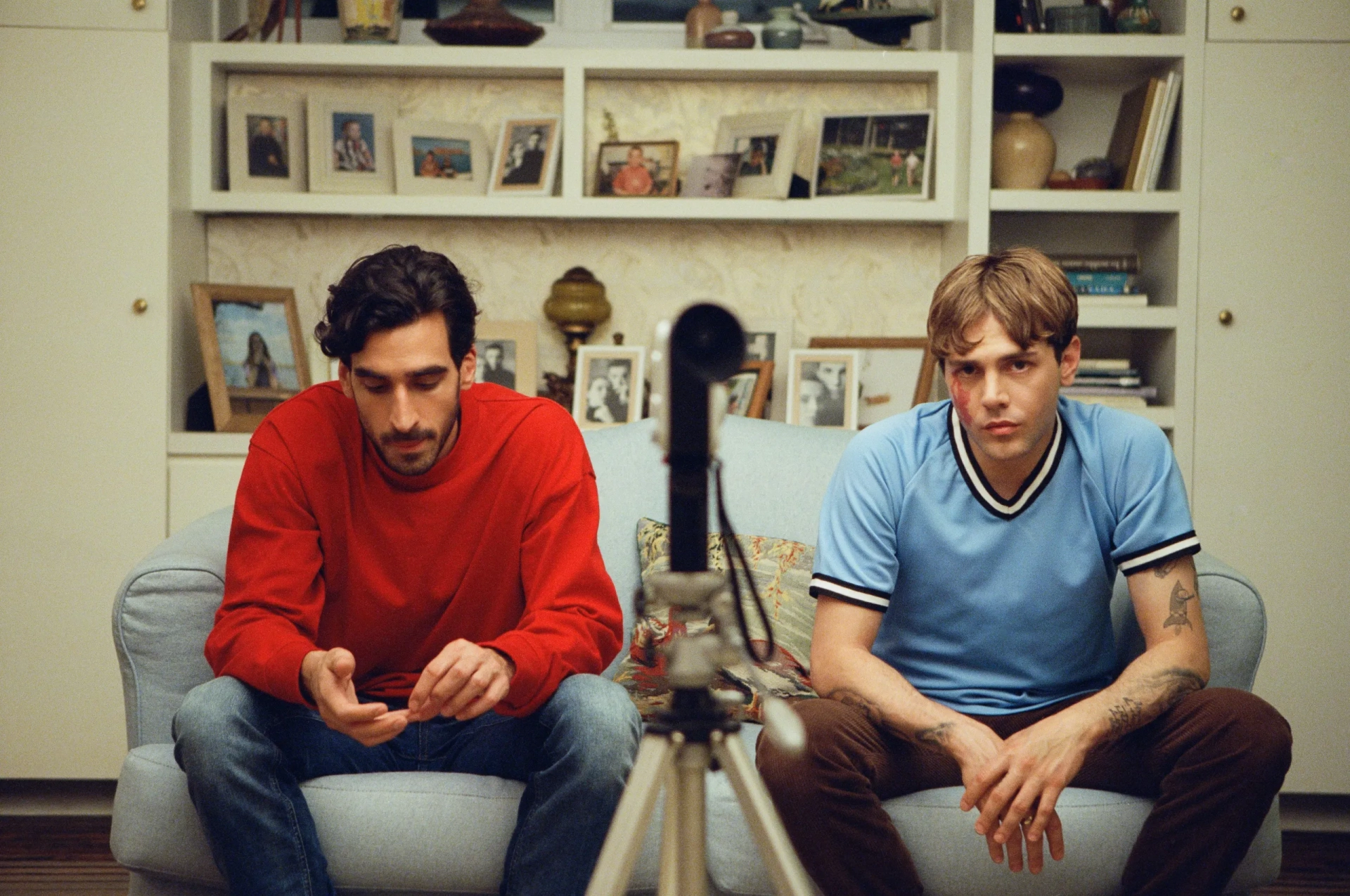 Xavier Dolan and Gabriel D'Almeida Freitas in Matthias & Maxime (2019)