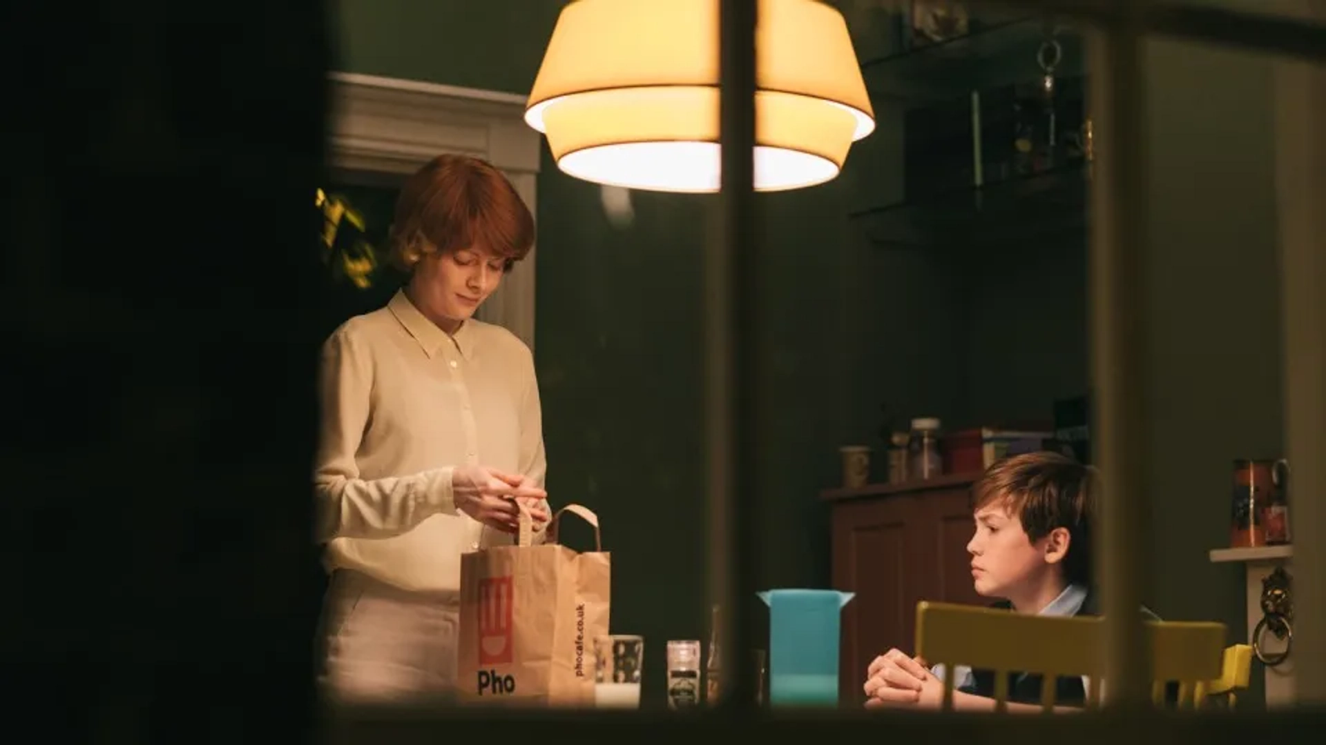 Emily Beecham and Kit Connor in Little Joe (2019)