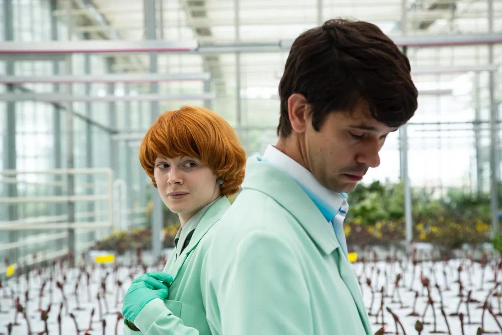 Ben Whishaw and Emily Beecham in Little Joe (2019)