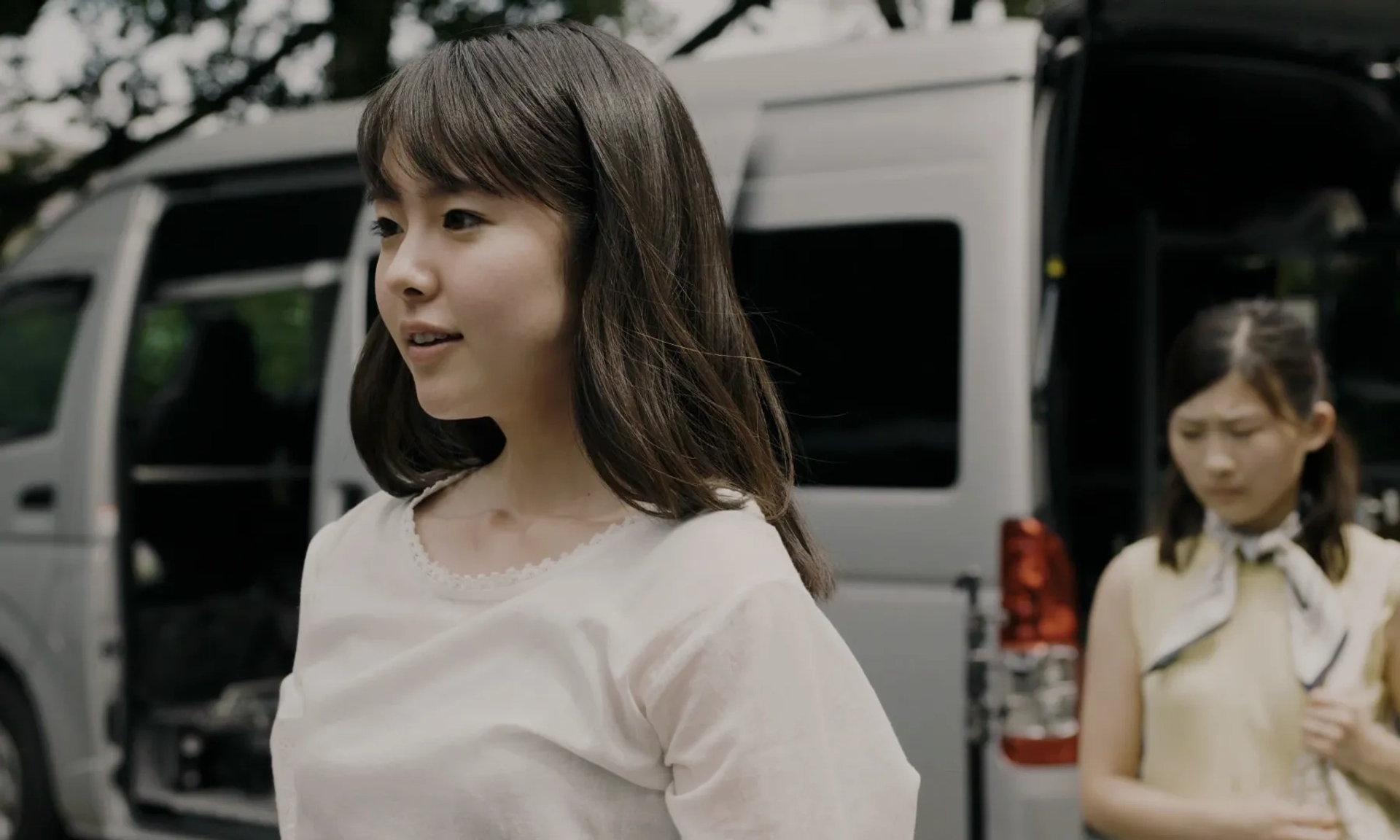 Sairi Itô and Erika Karata in Asako I & II (2018)