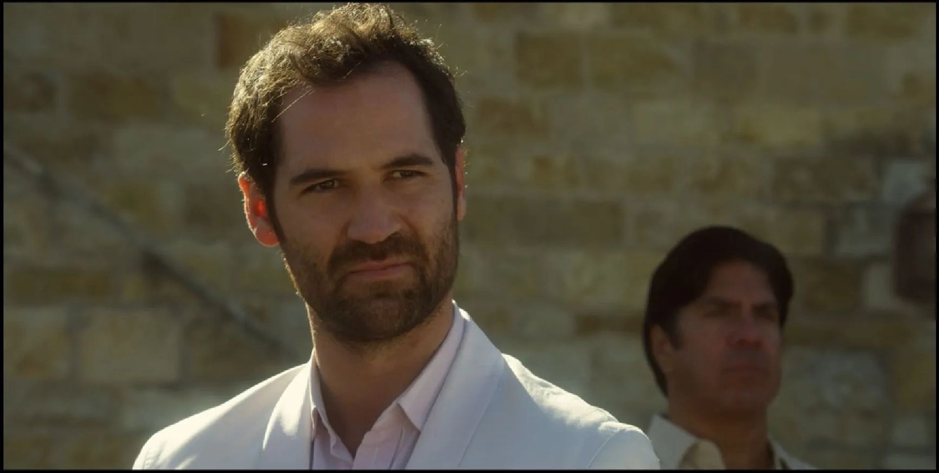 Manuel Garcia-Rulfo in Goliath (2016)