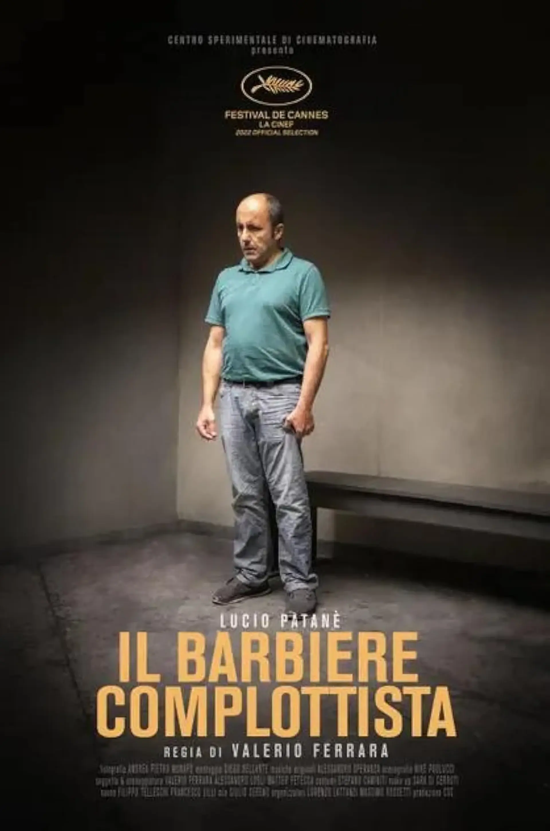 فیلم یک مرد توطئه گر (Il barbiere complottista 2022)