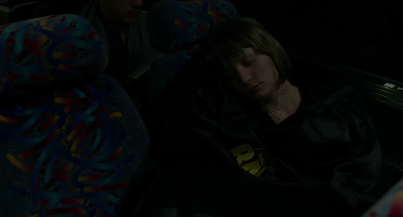 Mia Wasikowska in Maps to the Stars (2014)