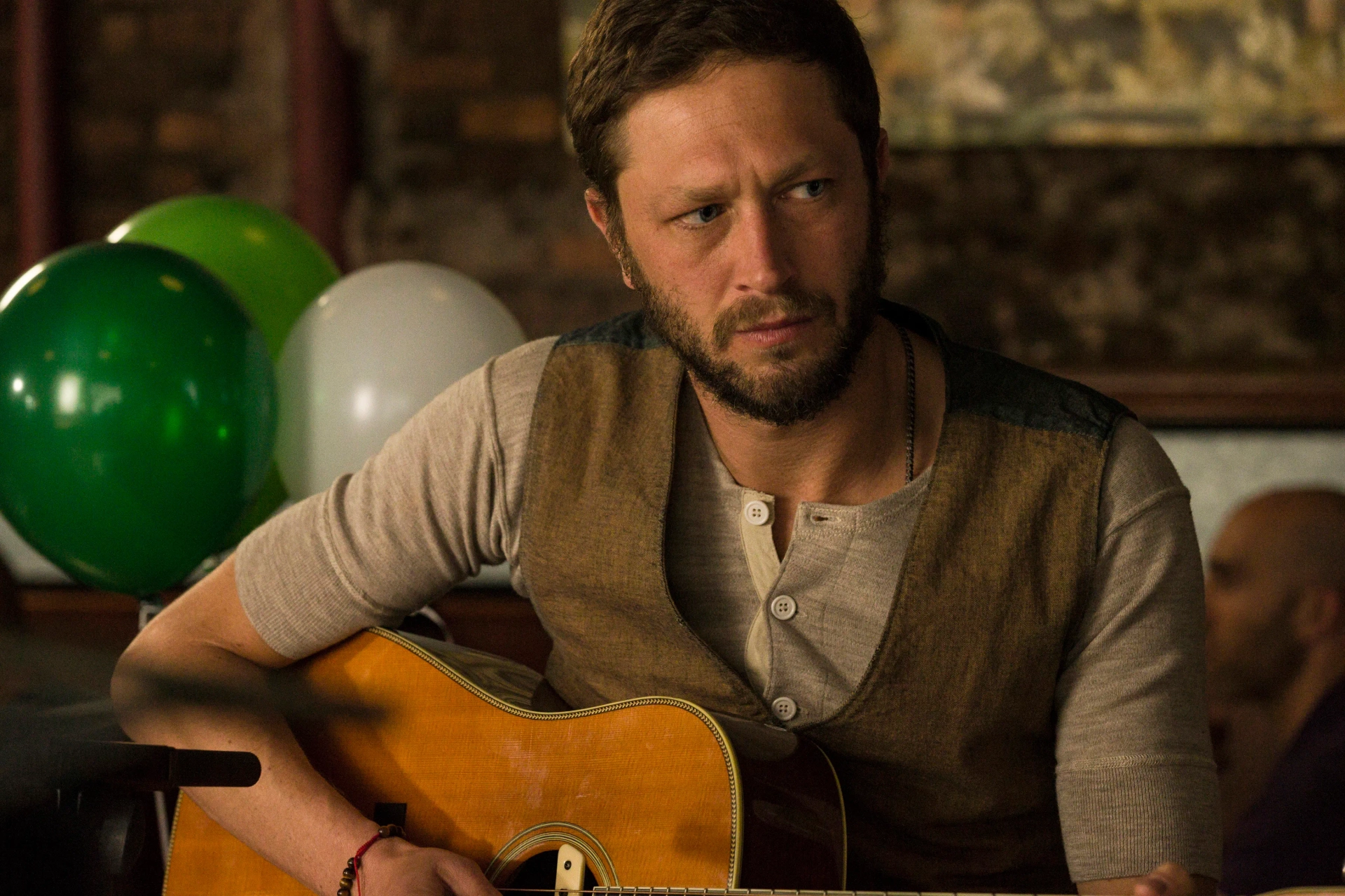 Ebon Moss-Bachrach in Girls (2012)