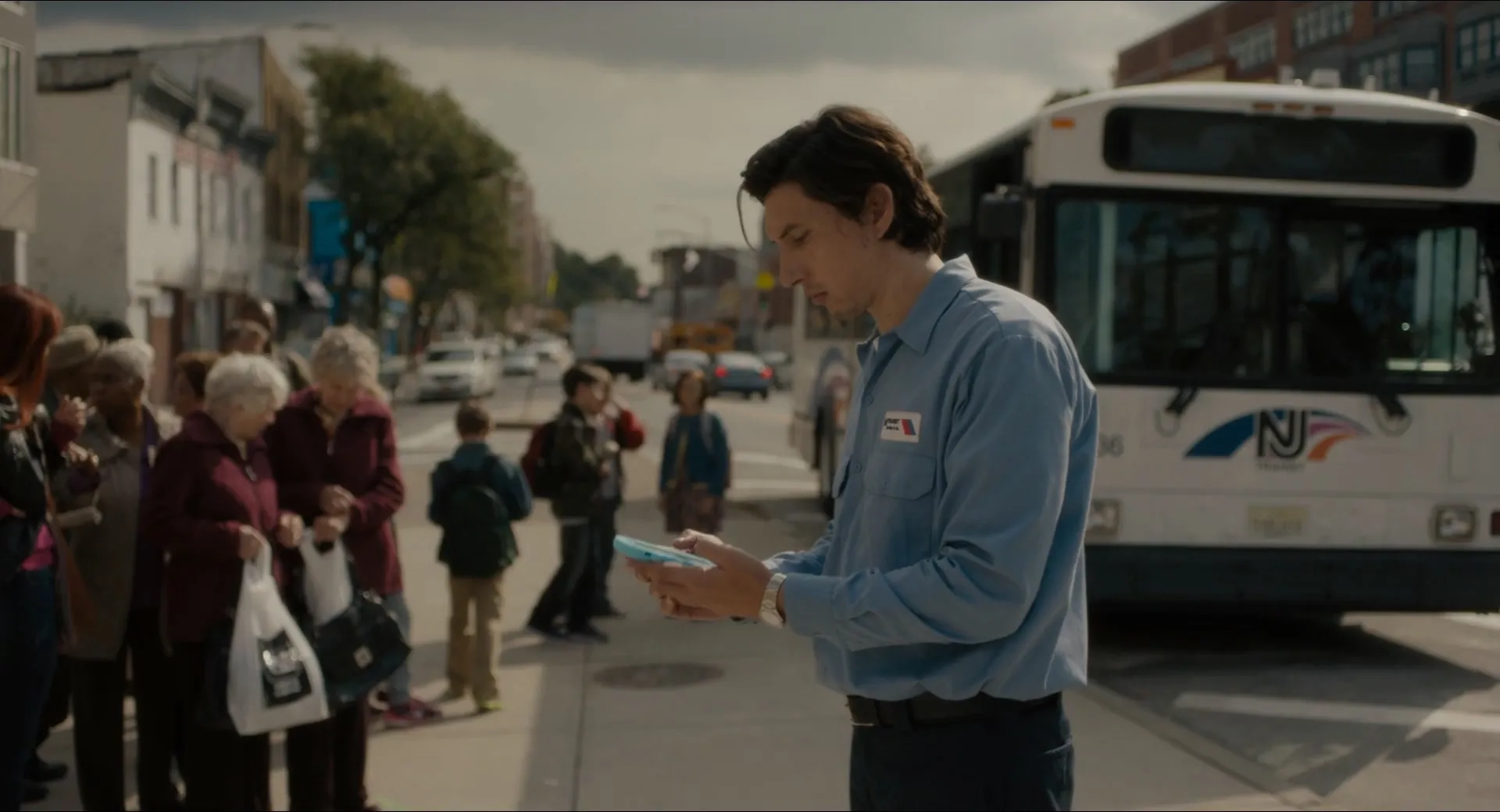 Adam Driver, Helen-Jean Arthur, Jorge Vega, Sophia Muller, Owen Asztalos, and Joan Kendall in Paterson (2016)