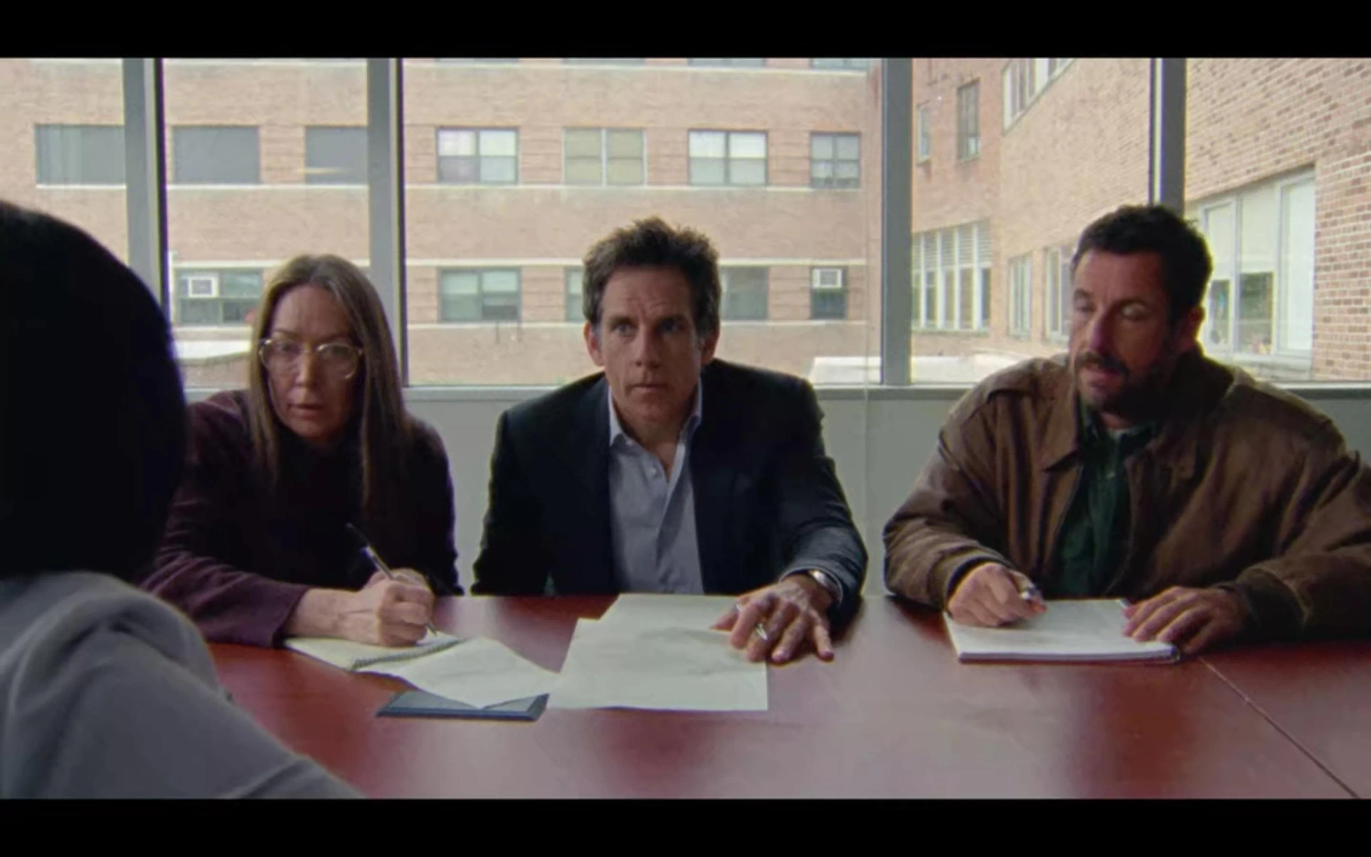 Adam Sandler, Ben Stiller, and Elizabeth Marvel in The Meyerowitz Stories (2017)