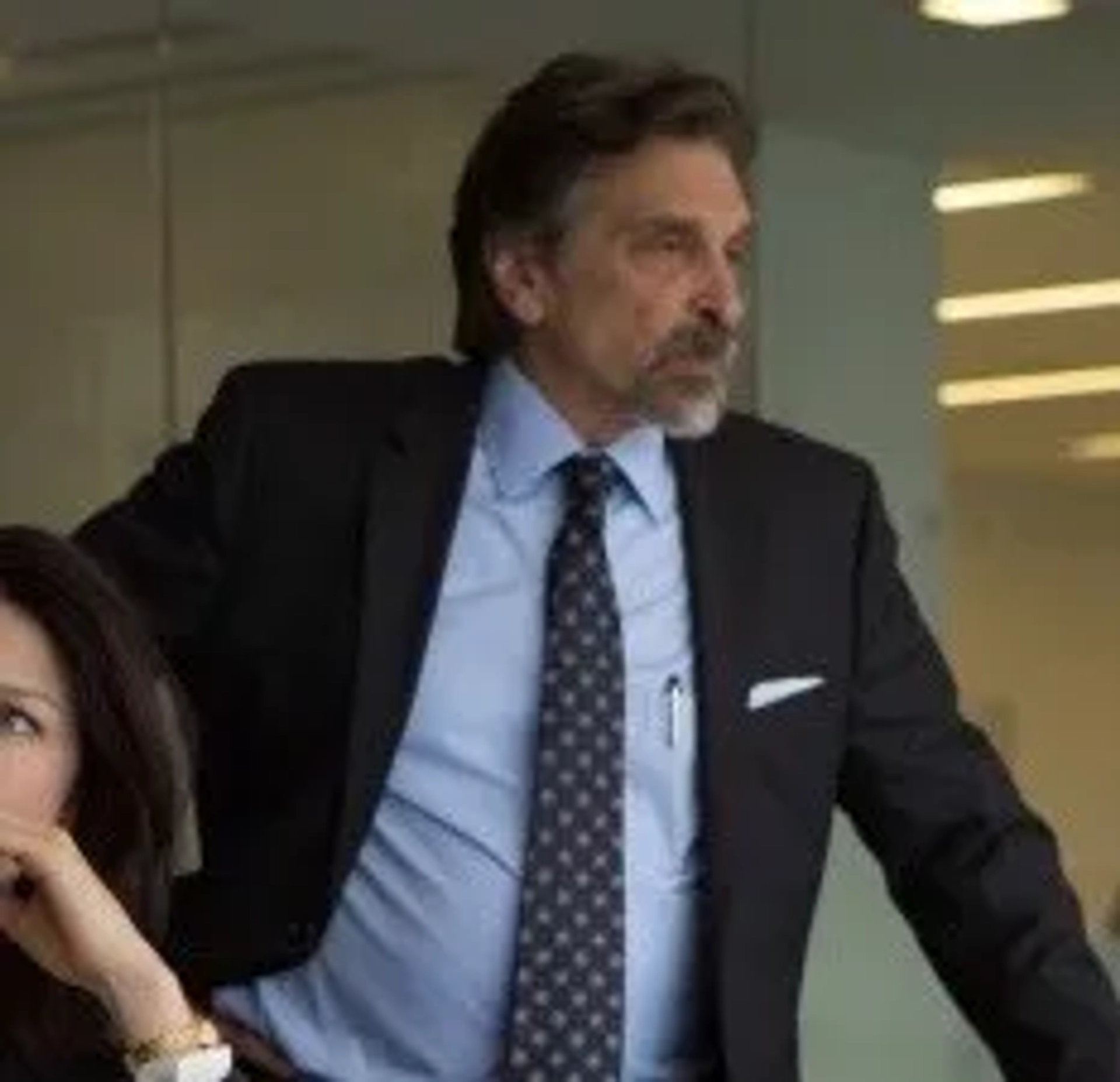 Dennis Boutsikaris in Money Monster (2016)